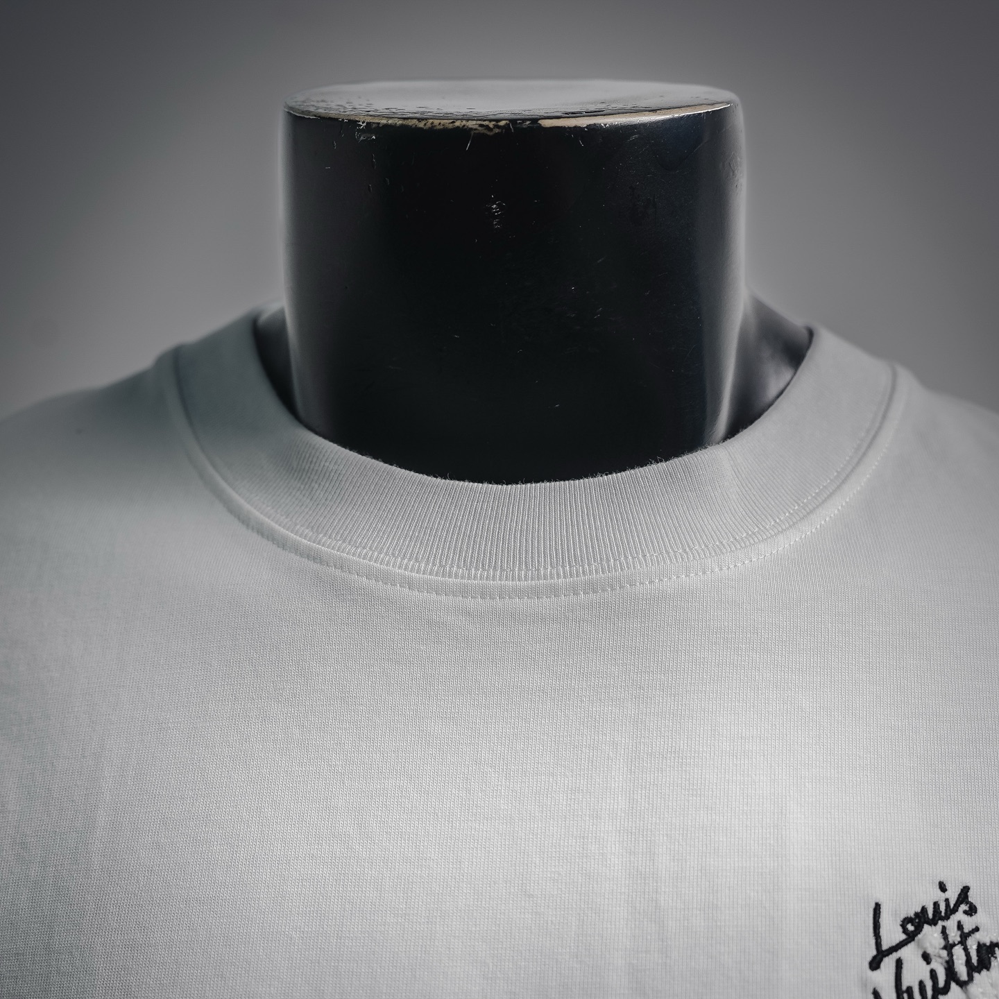 Louis letter applique t-shirt