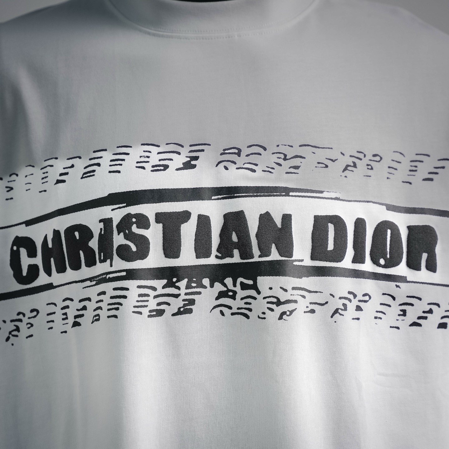 CD letter graffiti-print t-shirt