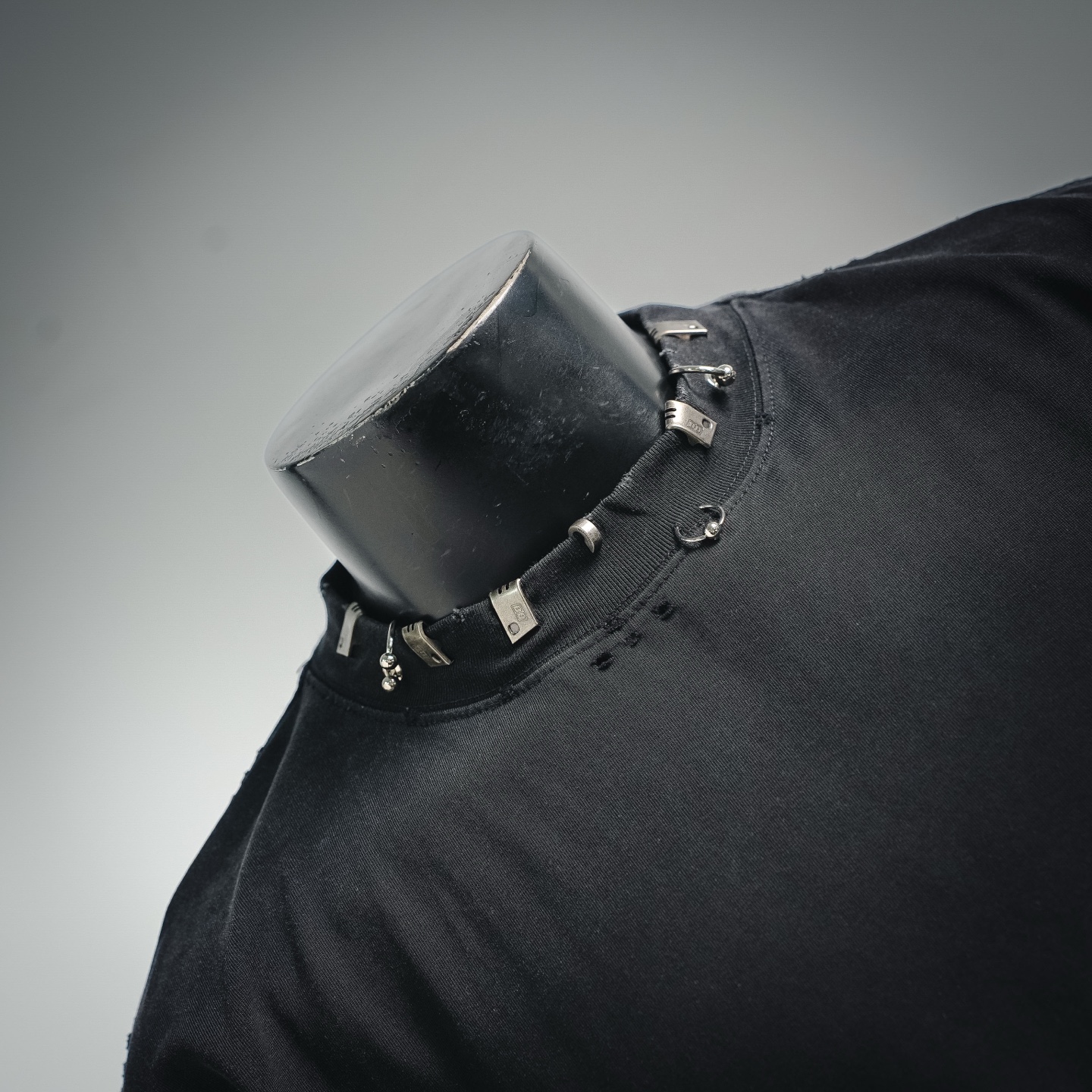 Balen minimal stud t-shirt