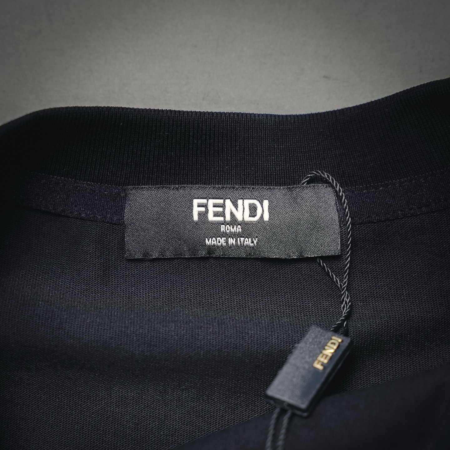 Fend zip-up pocket t-shirt