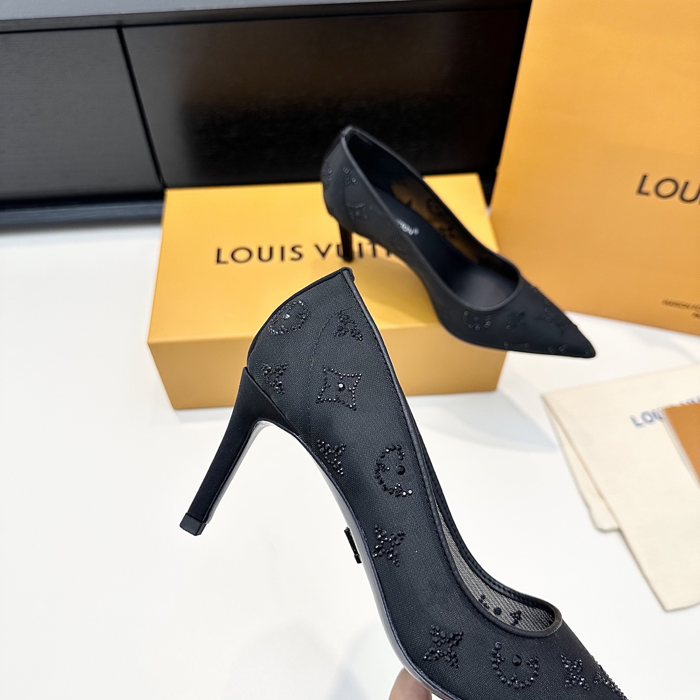 Louis 26ss Pointed-Toe Stiletto Pumps