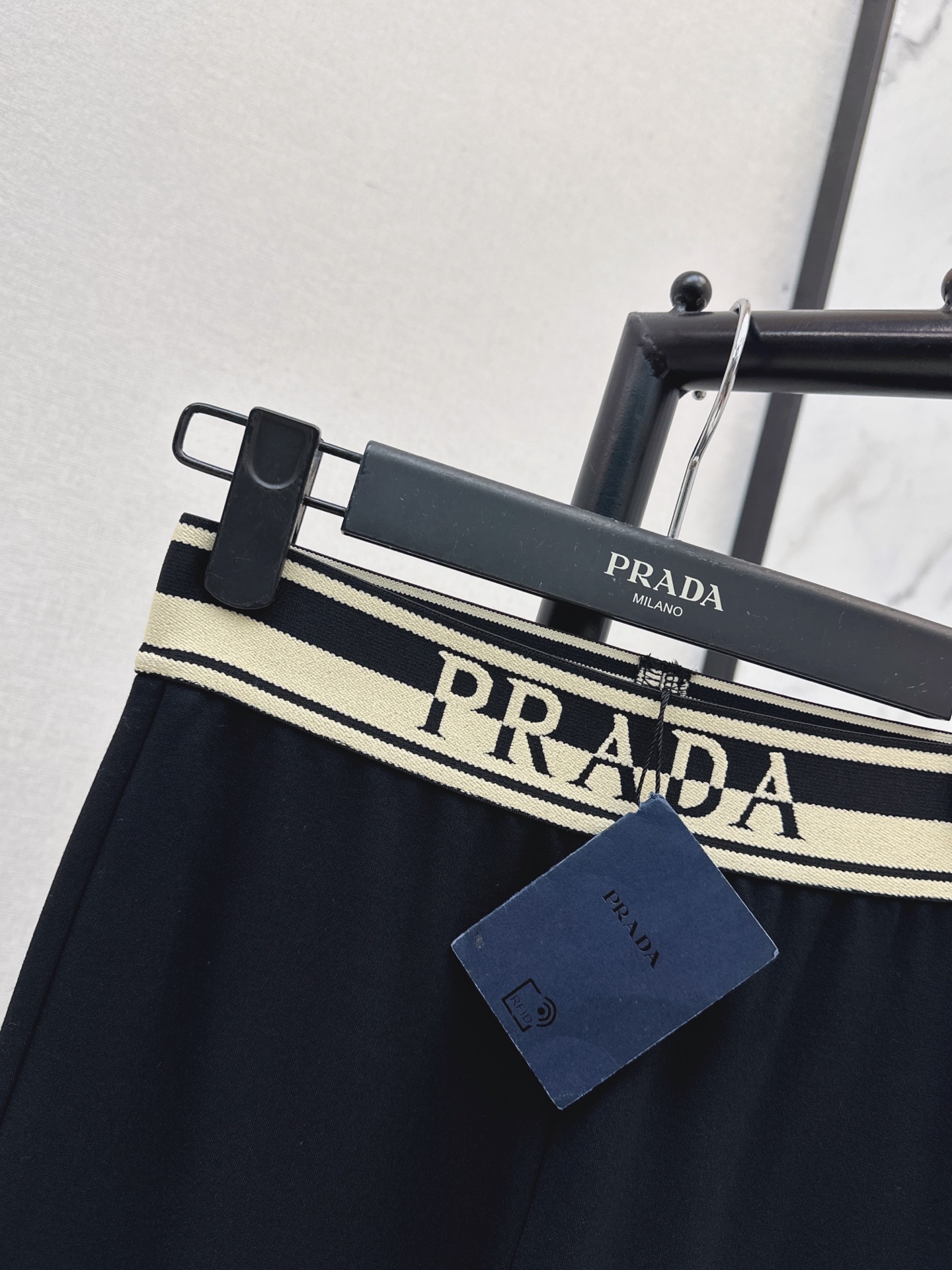 Pra 26fw legging