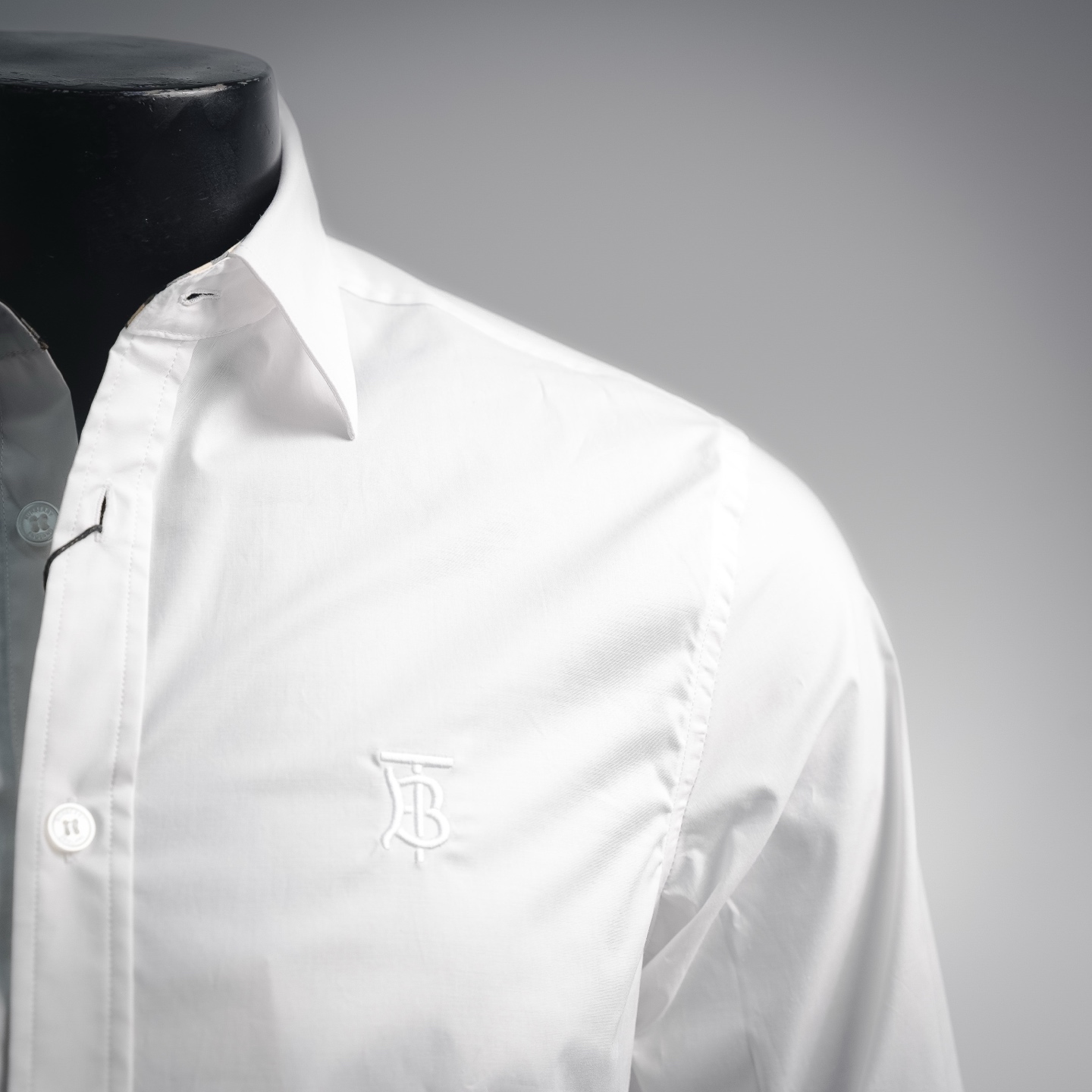 Bur embroidered shirts