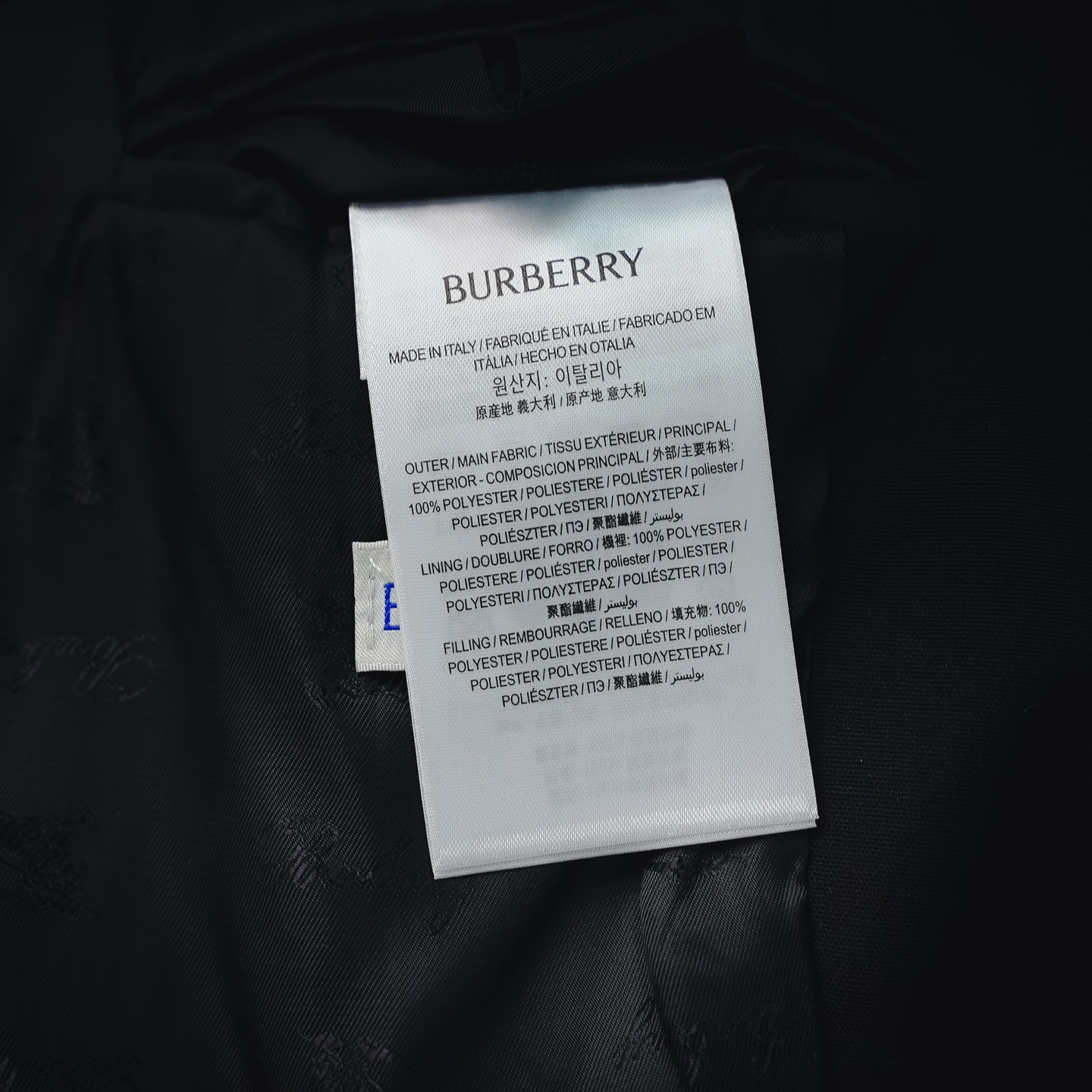 Bur minimal sleek jacket