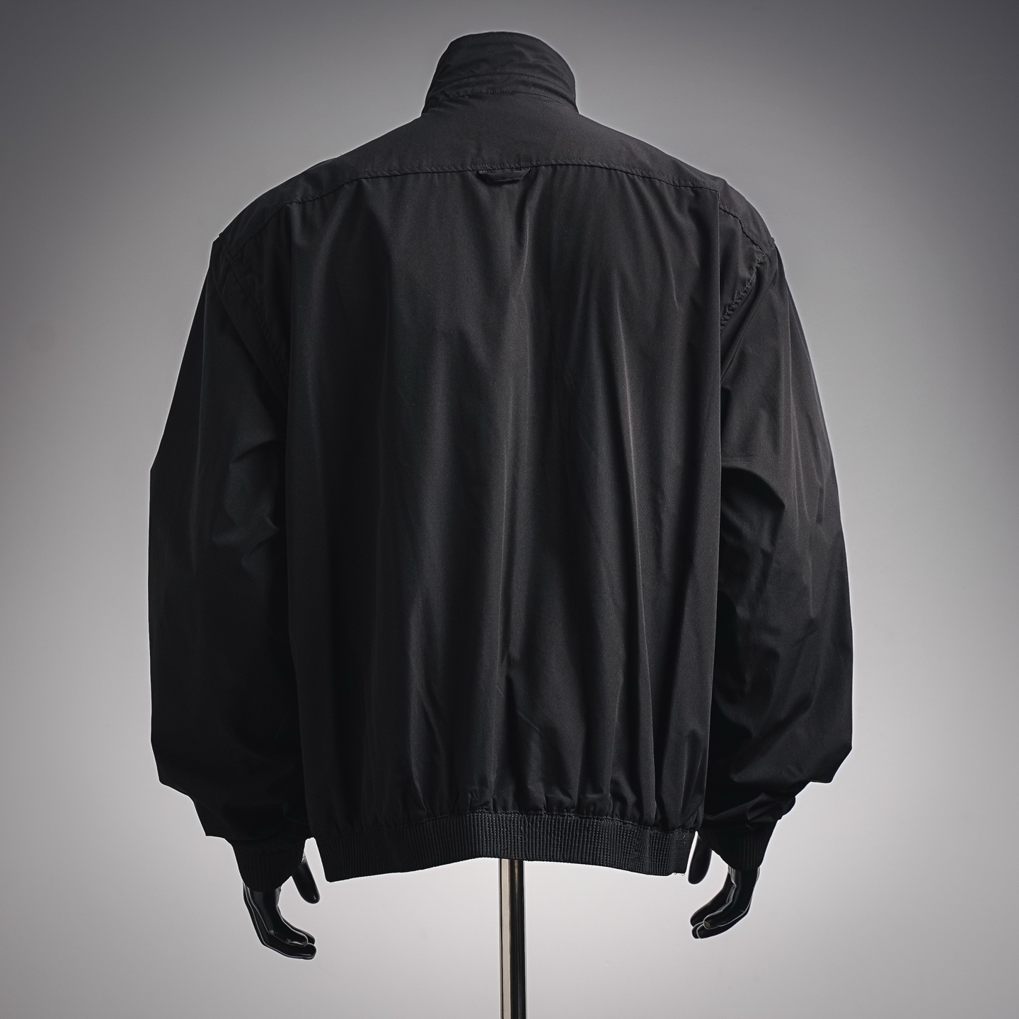 CD sleek understated jacket
