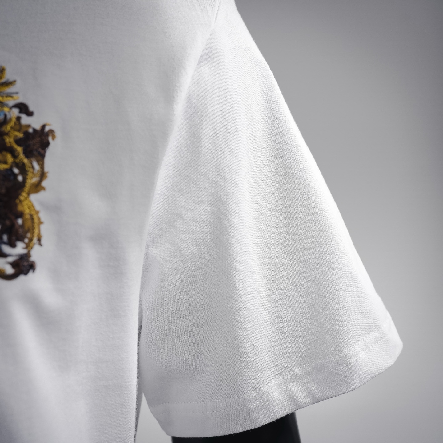 CD badge embroidered t-shirt