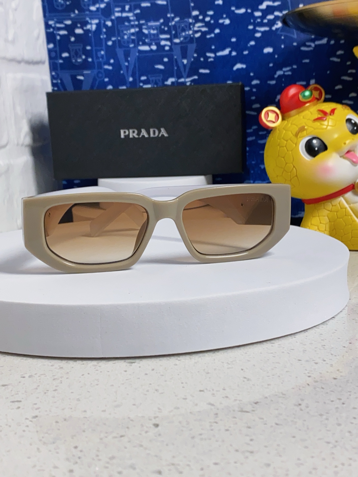 Pra sunglasses