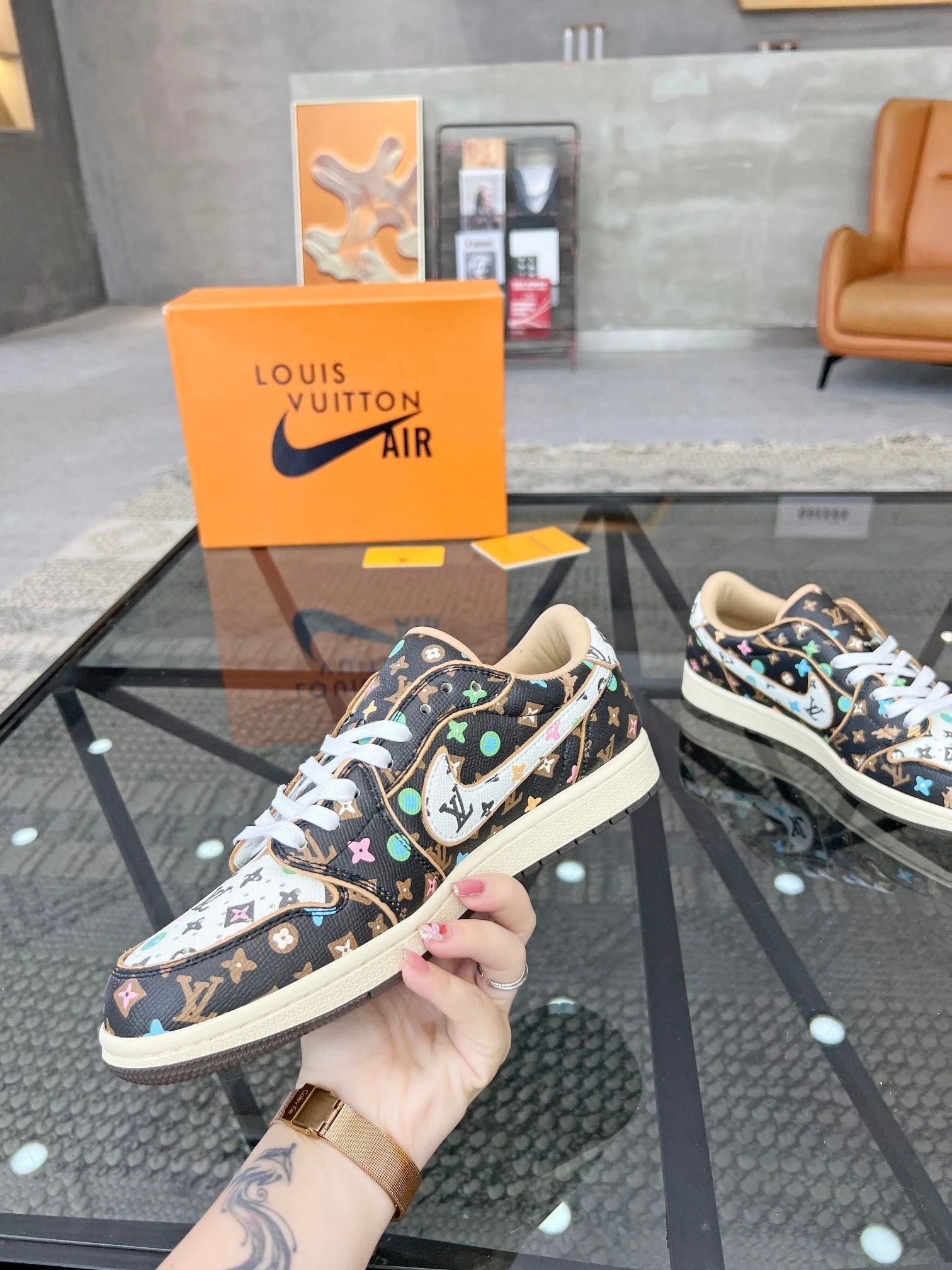 Louis sneakers