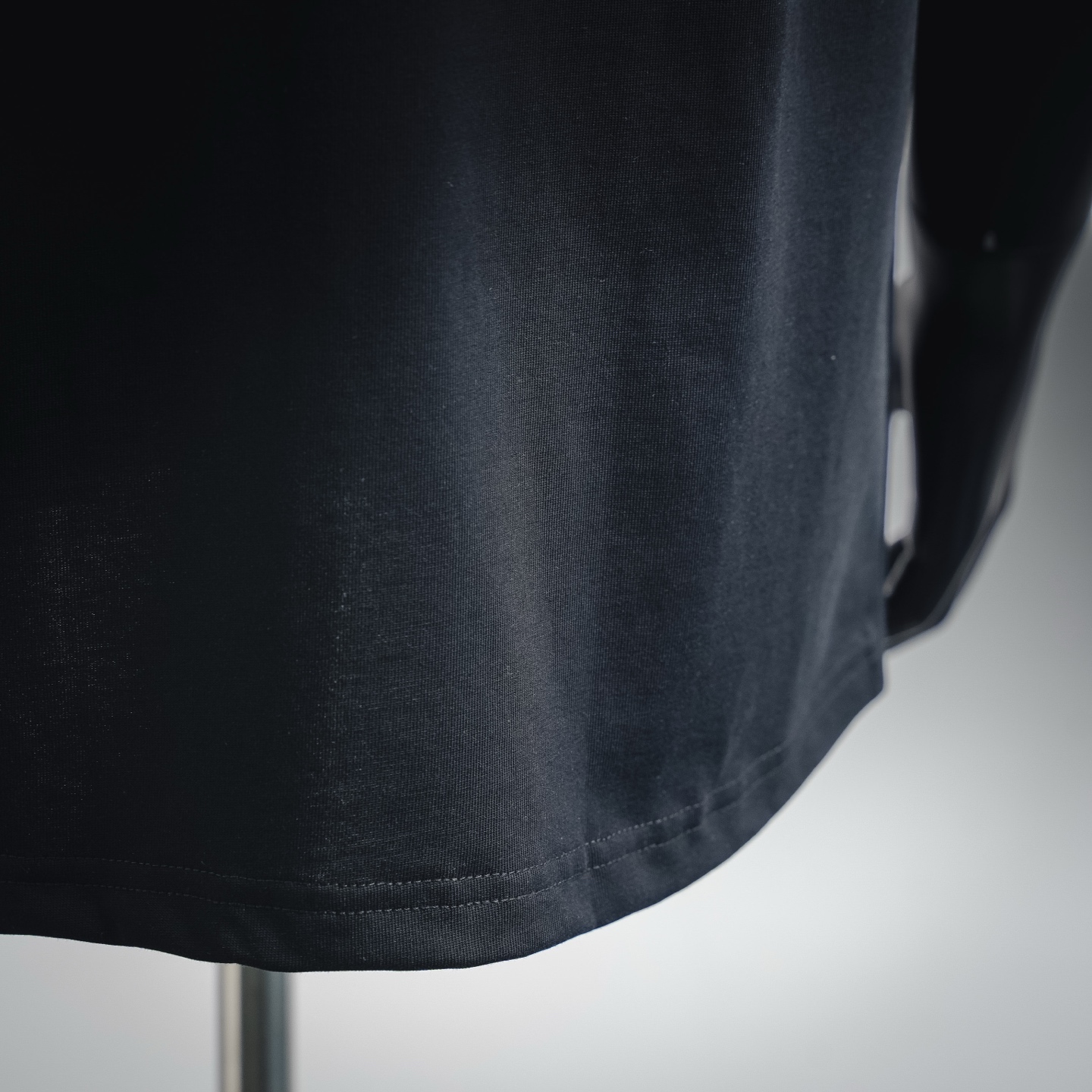 Loe embroidery t-shirt