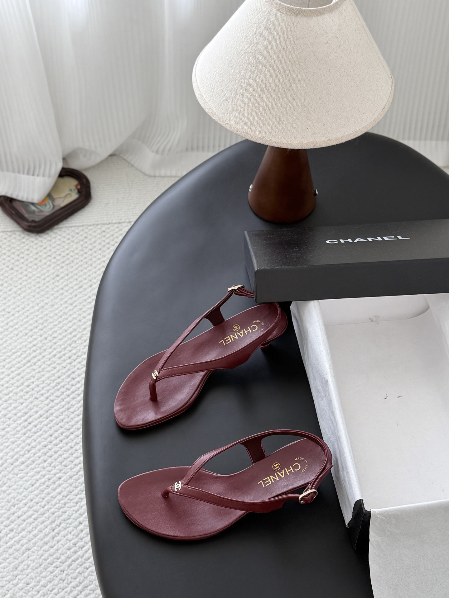 Chan 26C flip-flops sandals