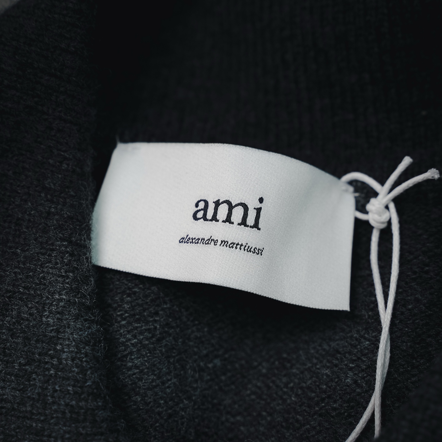 Ami relaxed sweater
