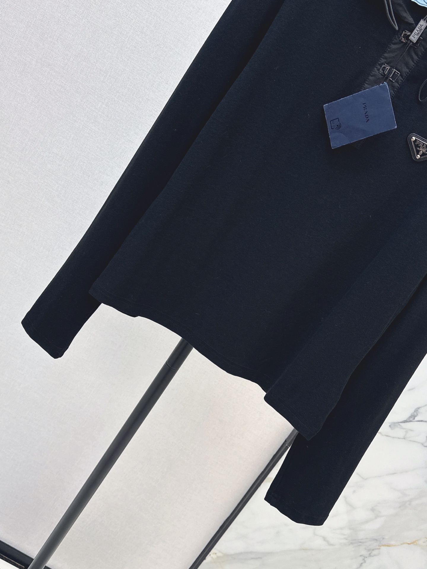 Pra 26fw hooded basic tee