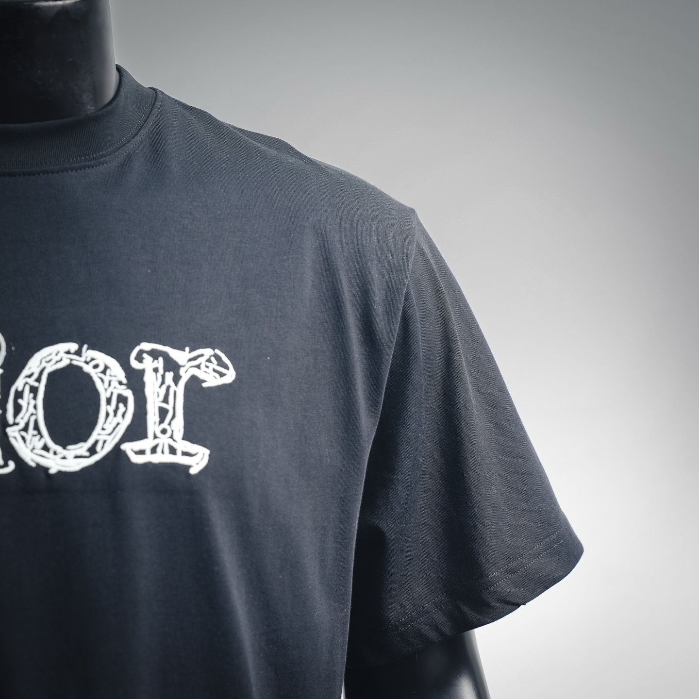 CD letter embroidered t-shirt