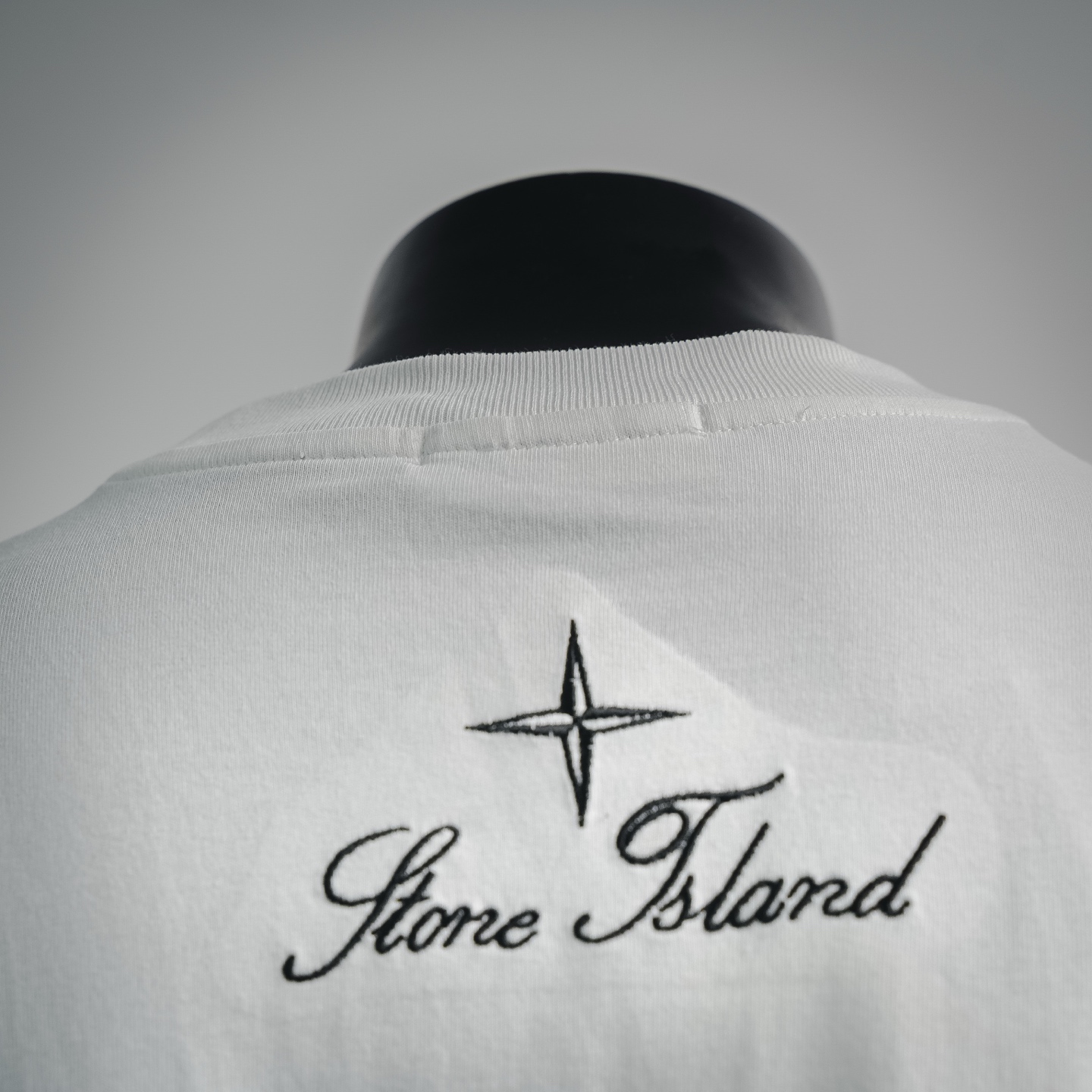 Stone whit a pocket t-shirt