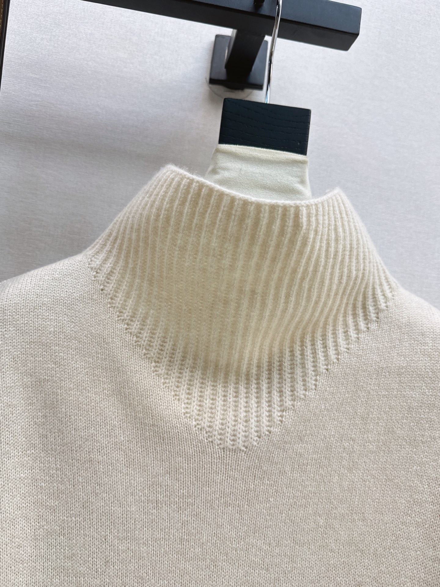 Her 26fw knit vest