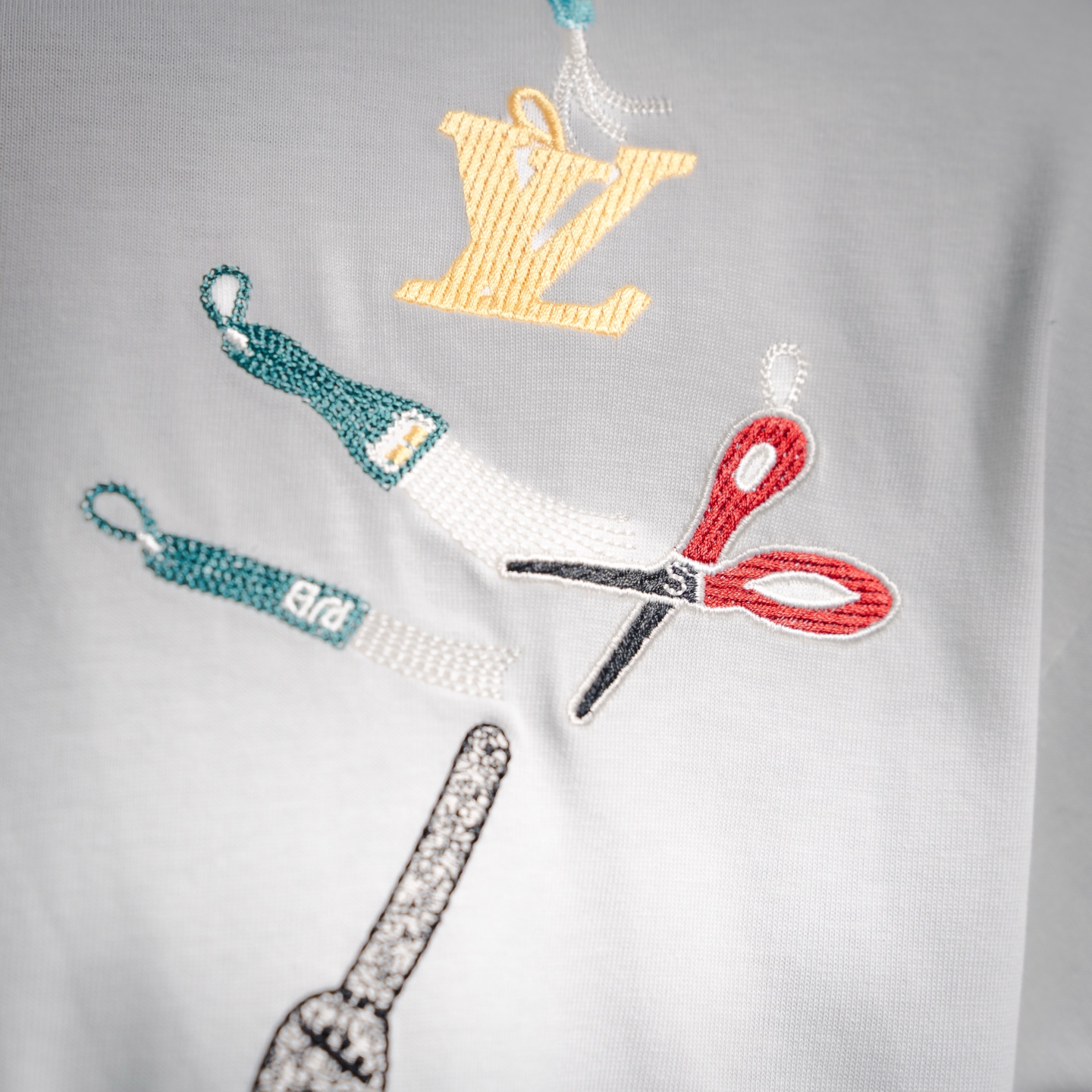 Louis tool embroidered t-shirt