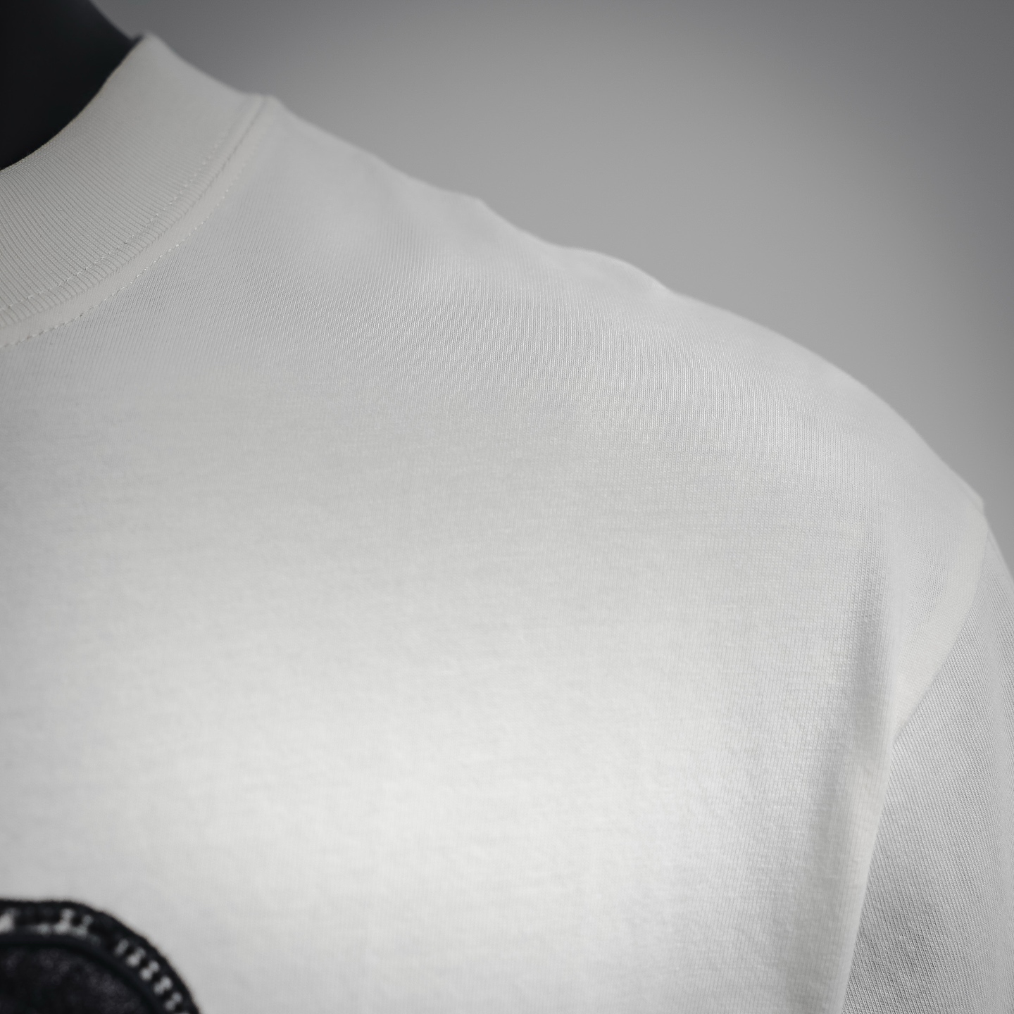 CD beaded embroidered t-shirt