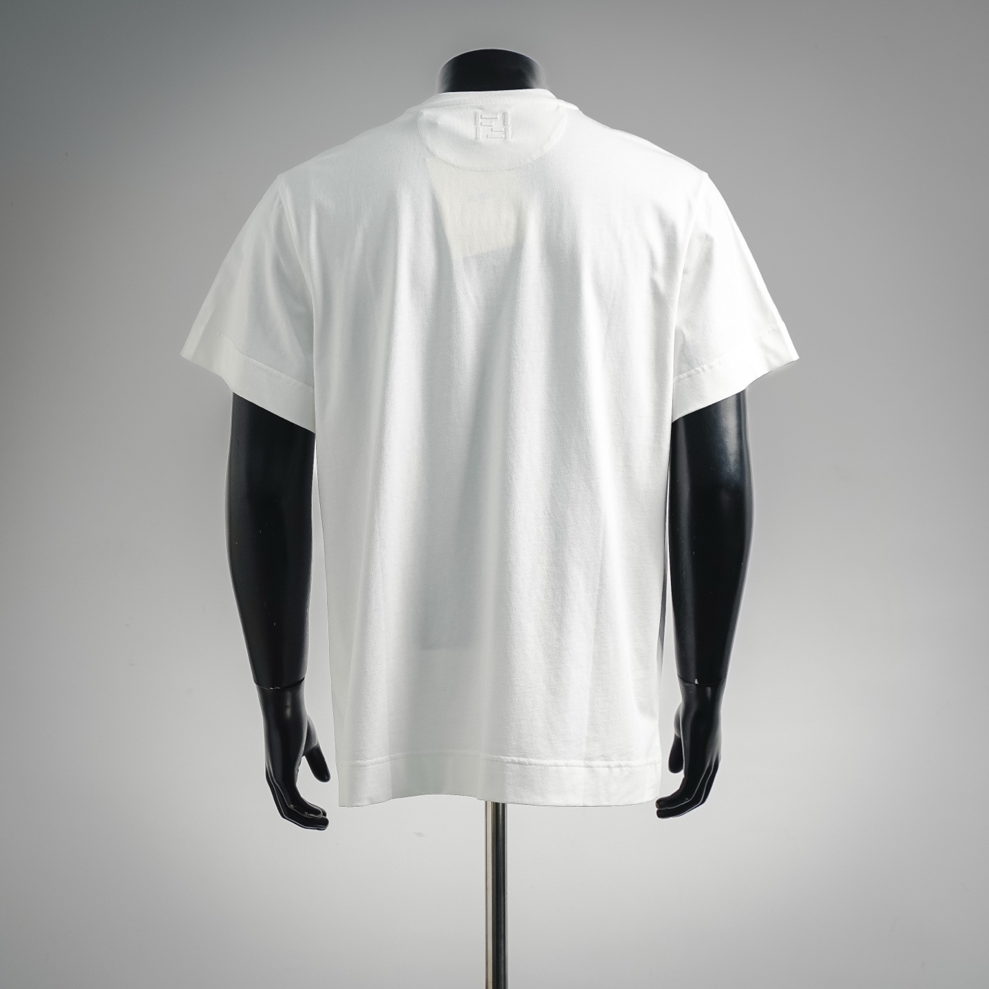 Fend applique t-shirt
