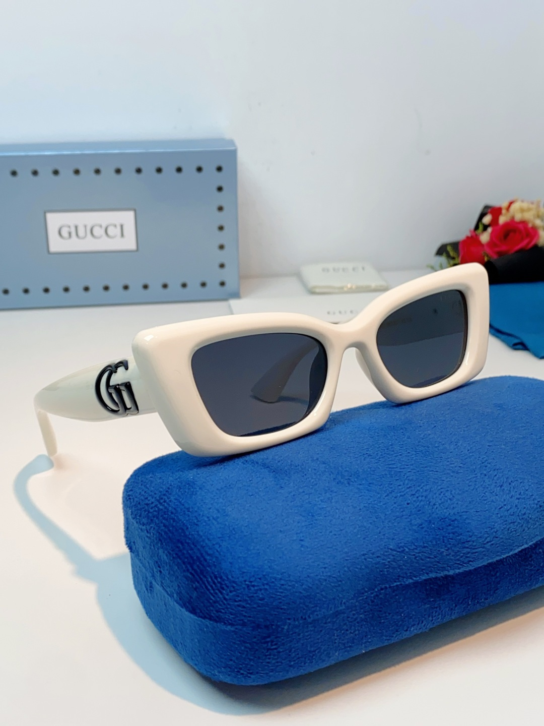Guc sunglasses
