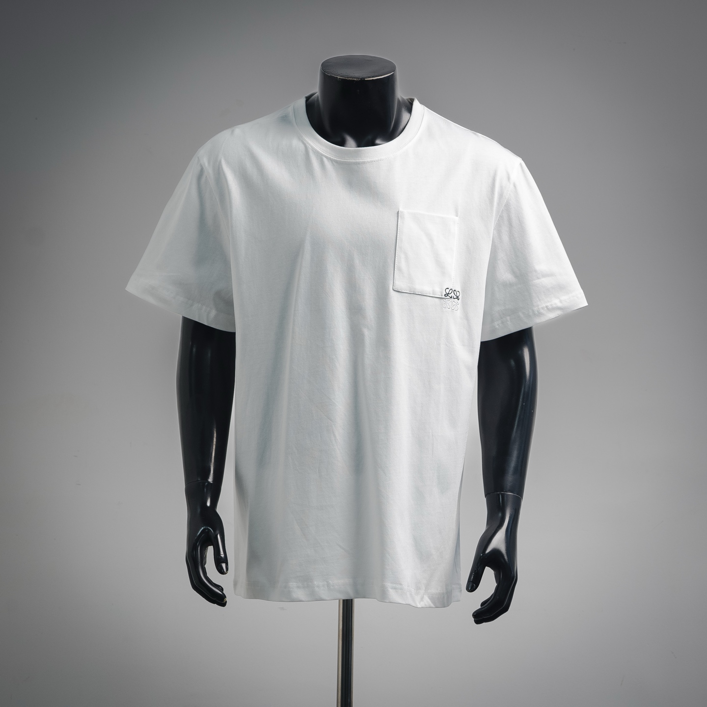 Loe pocket embroidered t-shirt