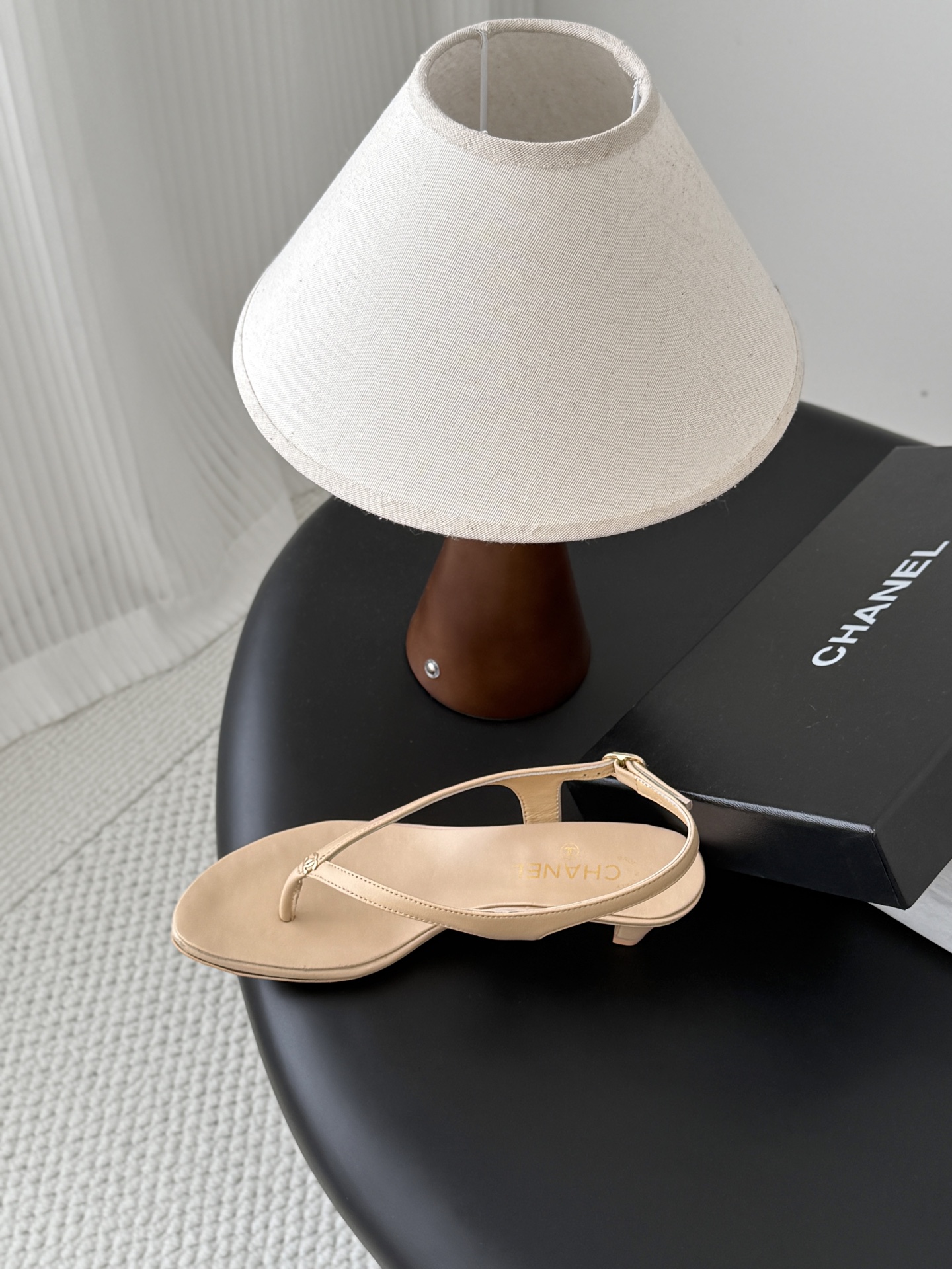 Chan 26C flip-flops sandals