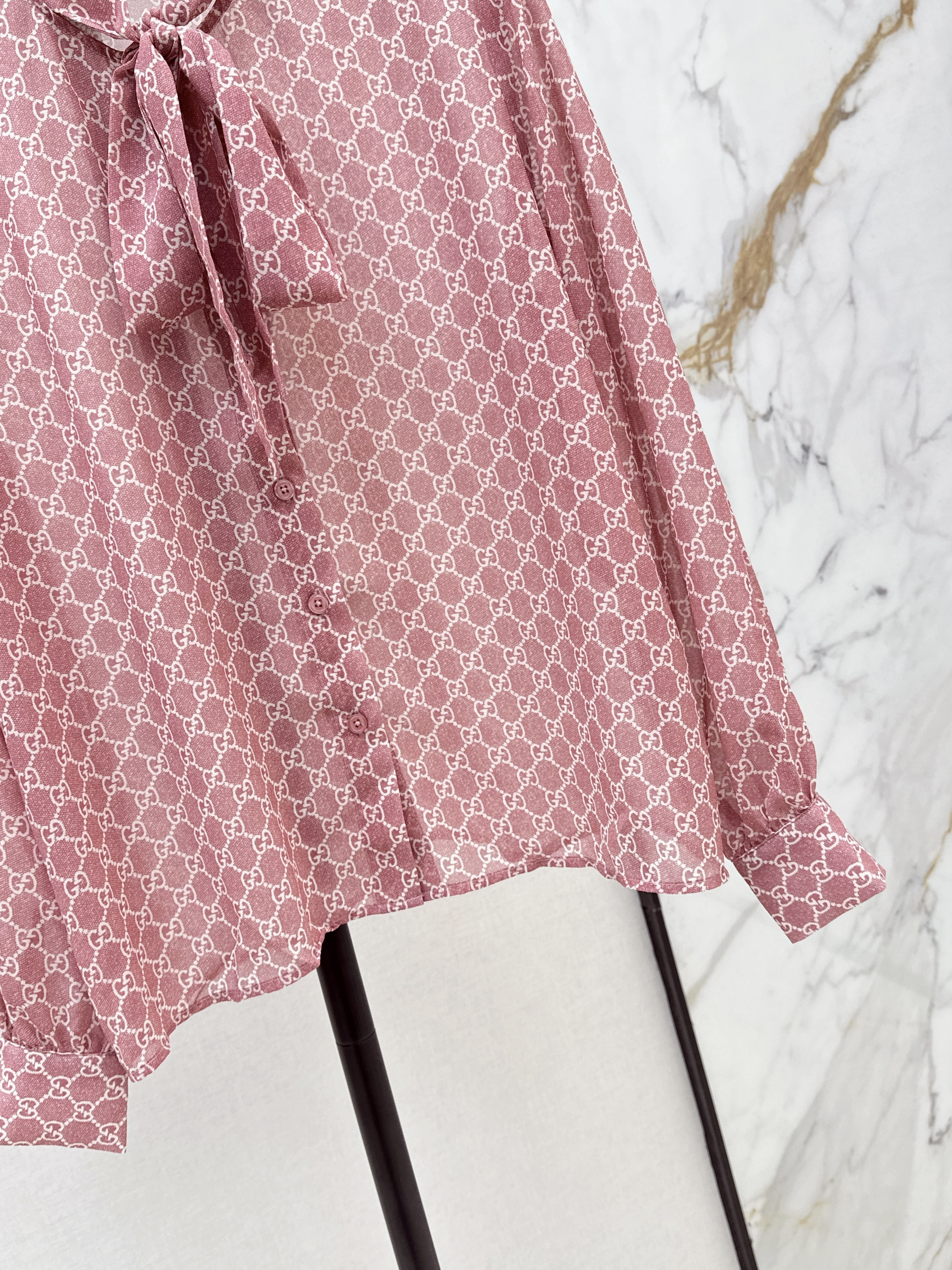 Guc 26ss print ribbon shirt