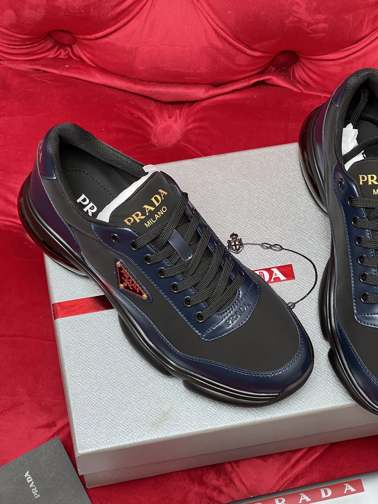 Pra letther sneakers