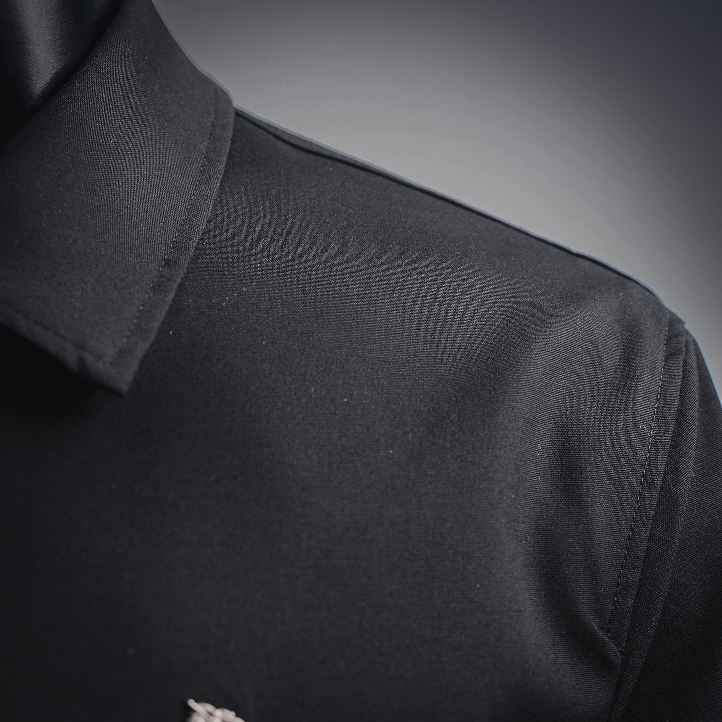 Bur minimal sleek jacket