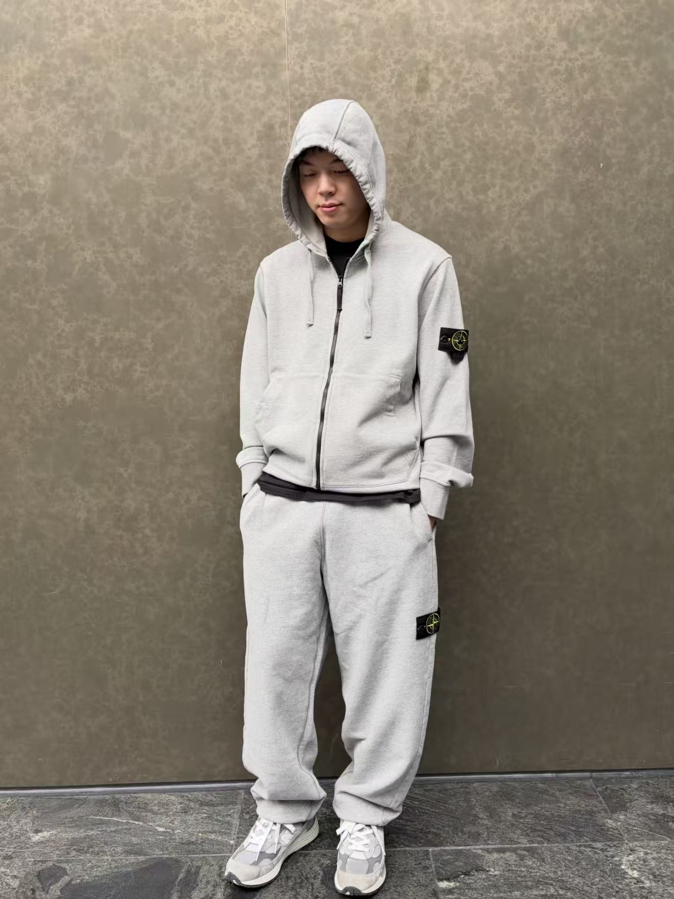 Stone hooded zip-up jacket