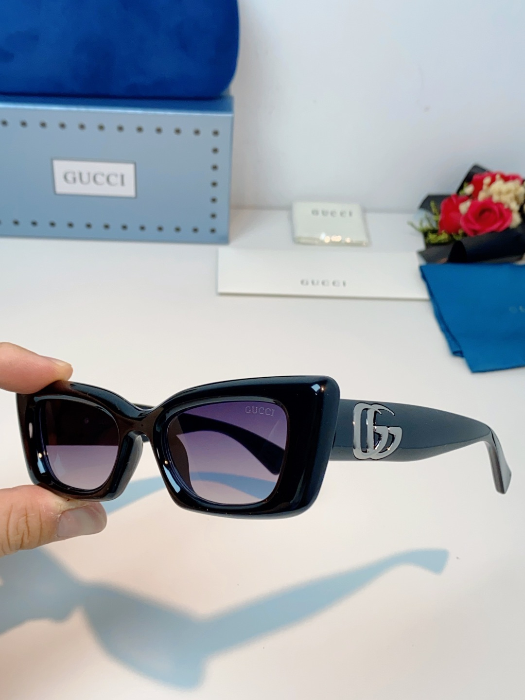 Guc sunglasses