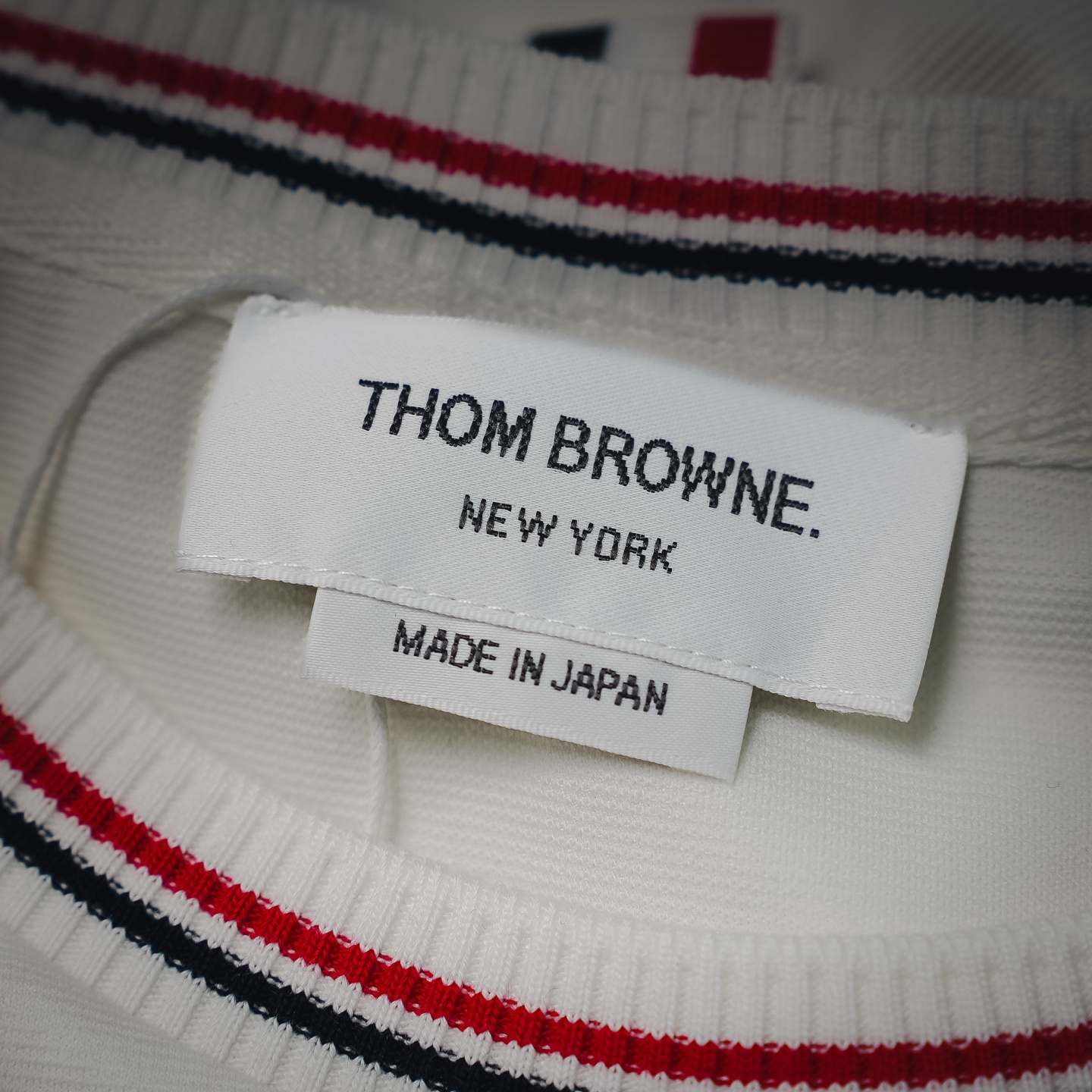 Thom neckline striped t-shirt