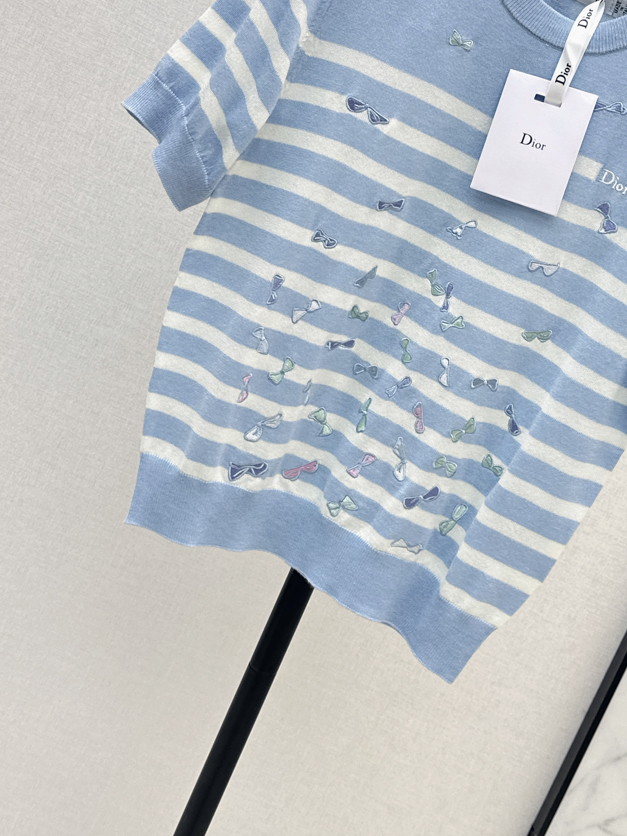 CD 26ss bow embroidery knit sweater