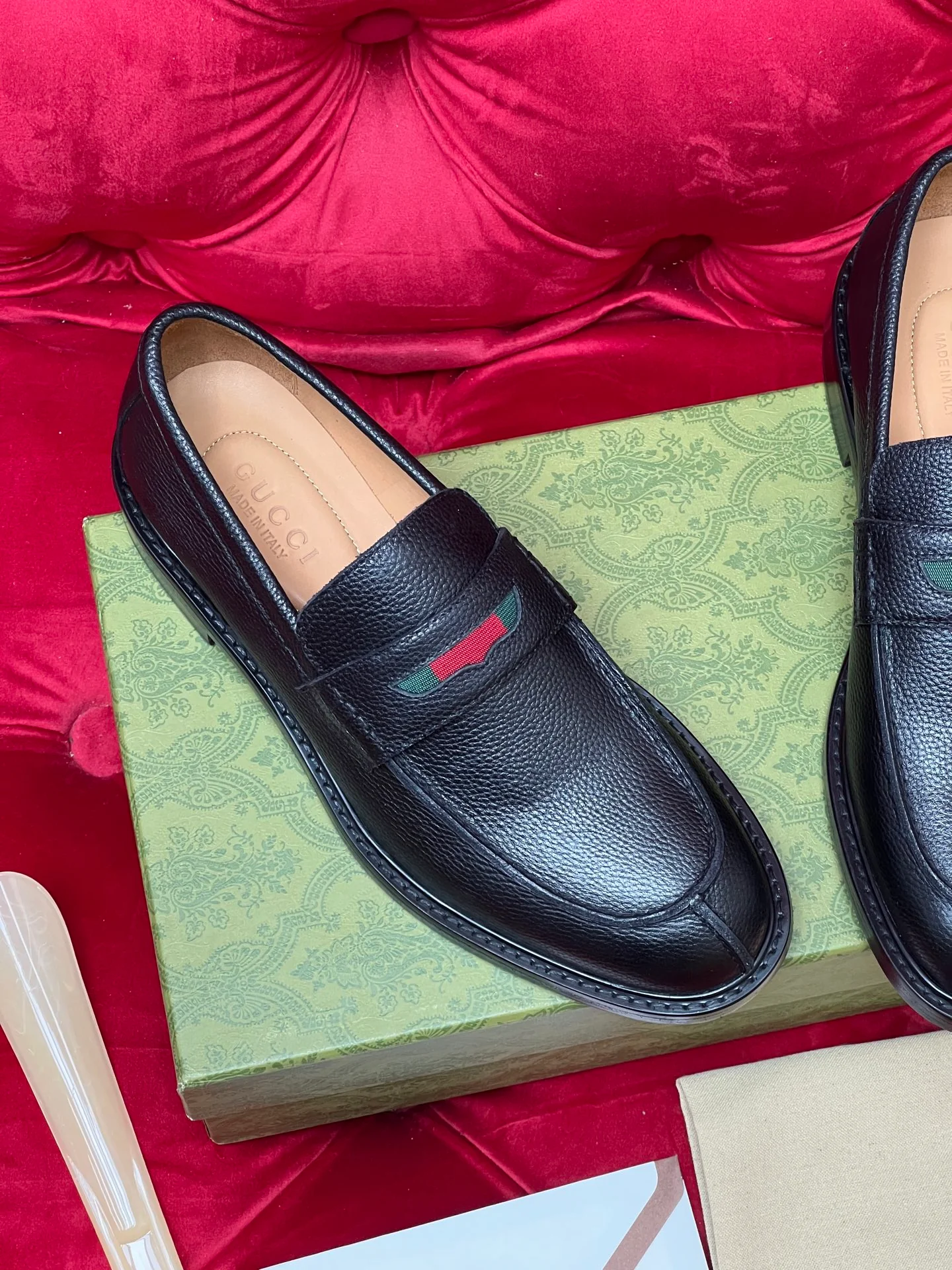 Guc leather shoes