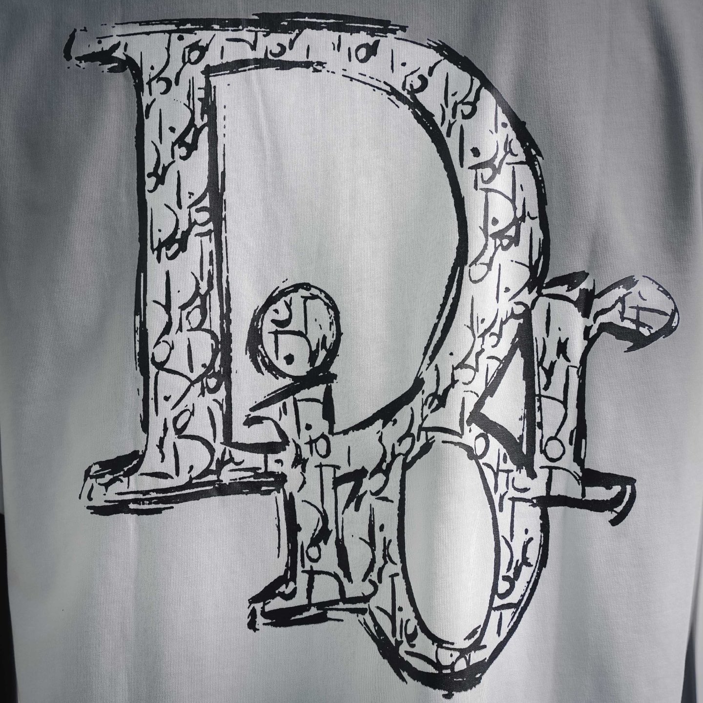 CD letter graffiti-print t-shirt