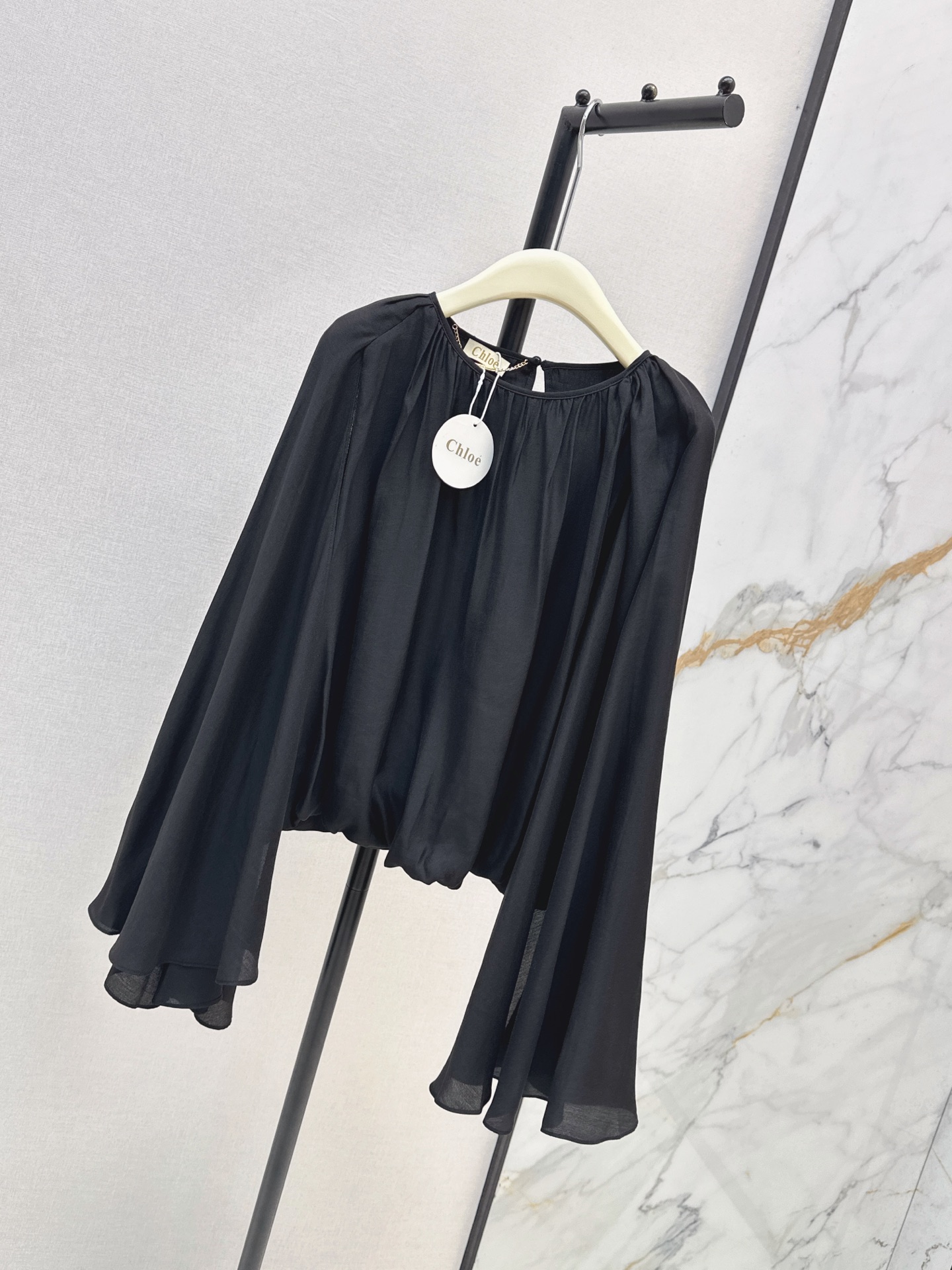 Chol 26ss cape sleeve top