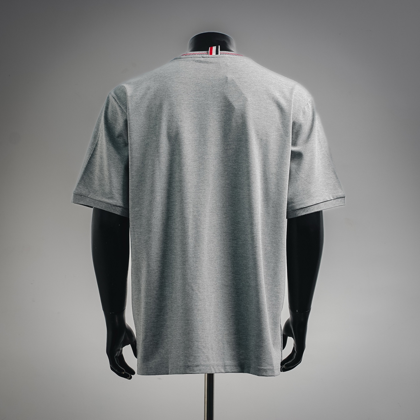 Thom neckline striped t-shirt