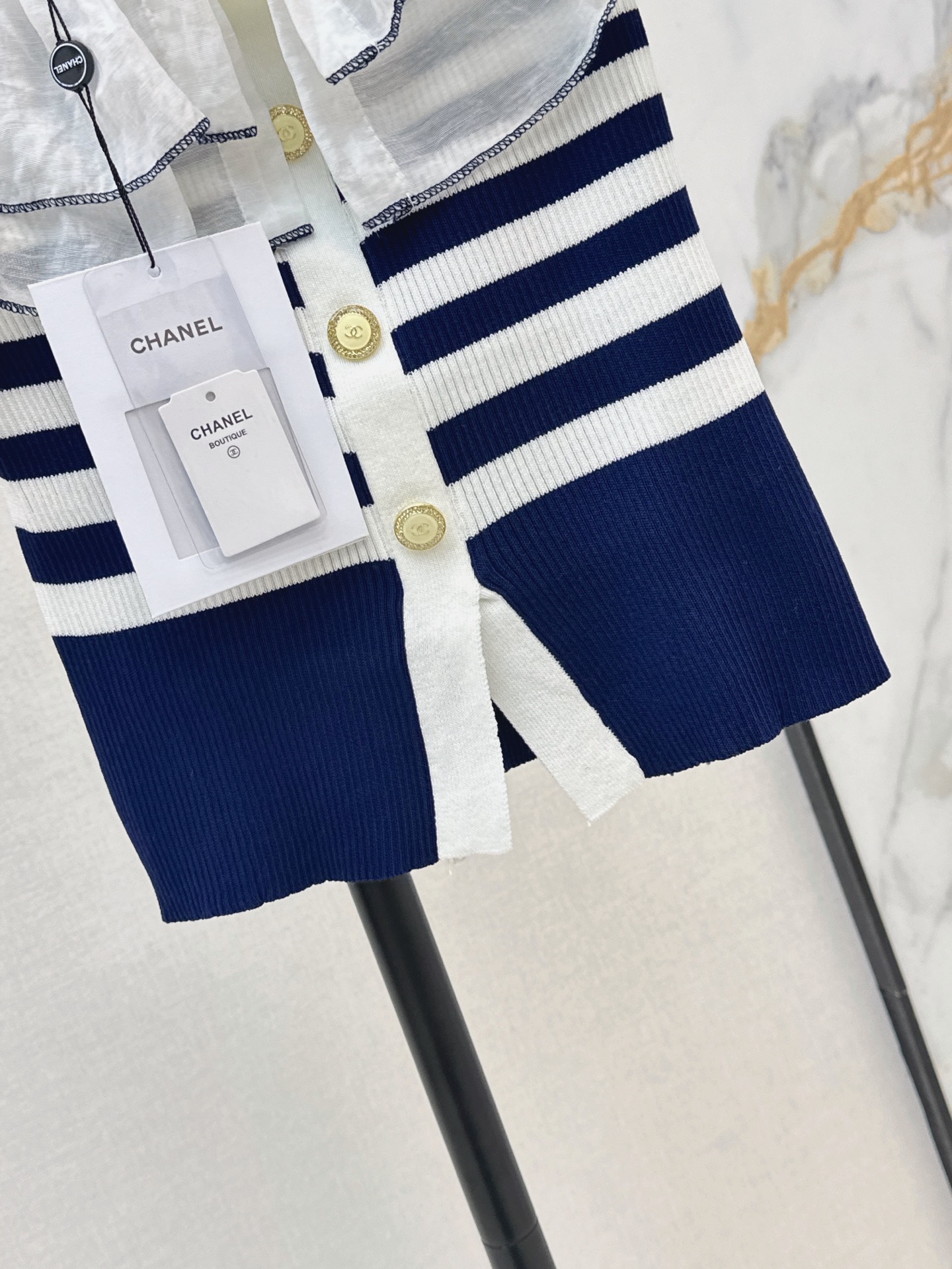 Chan 26ss knit off shoulder top