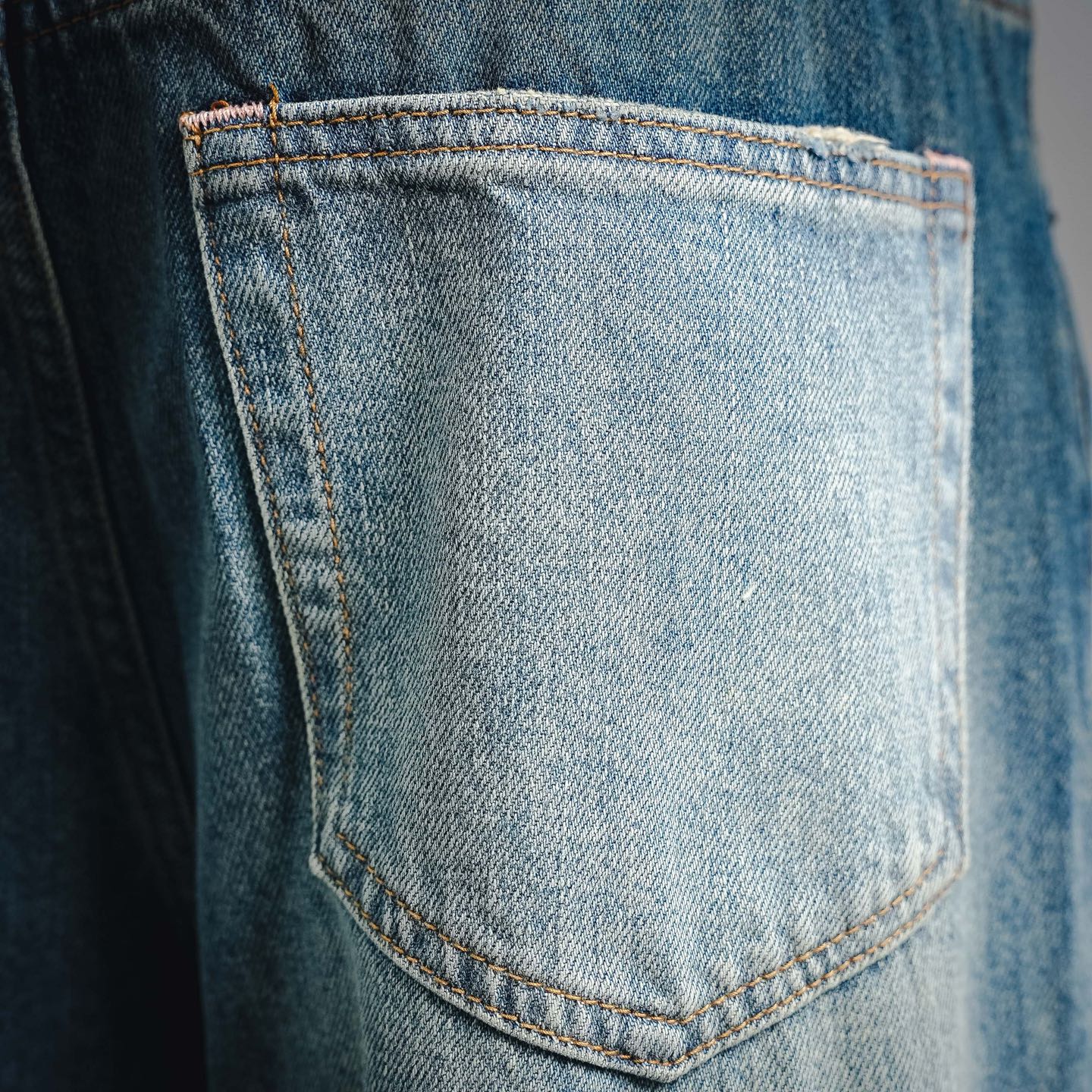 Acen distressed ripped jeans