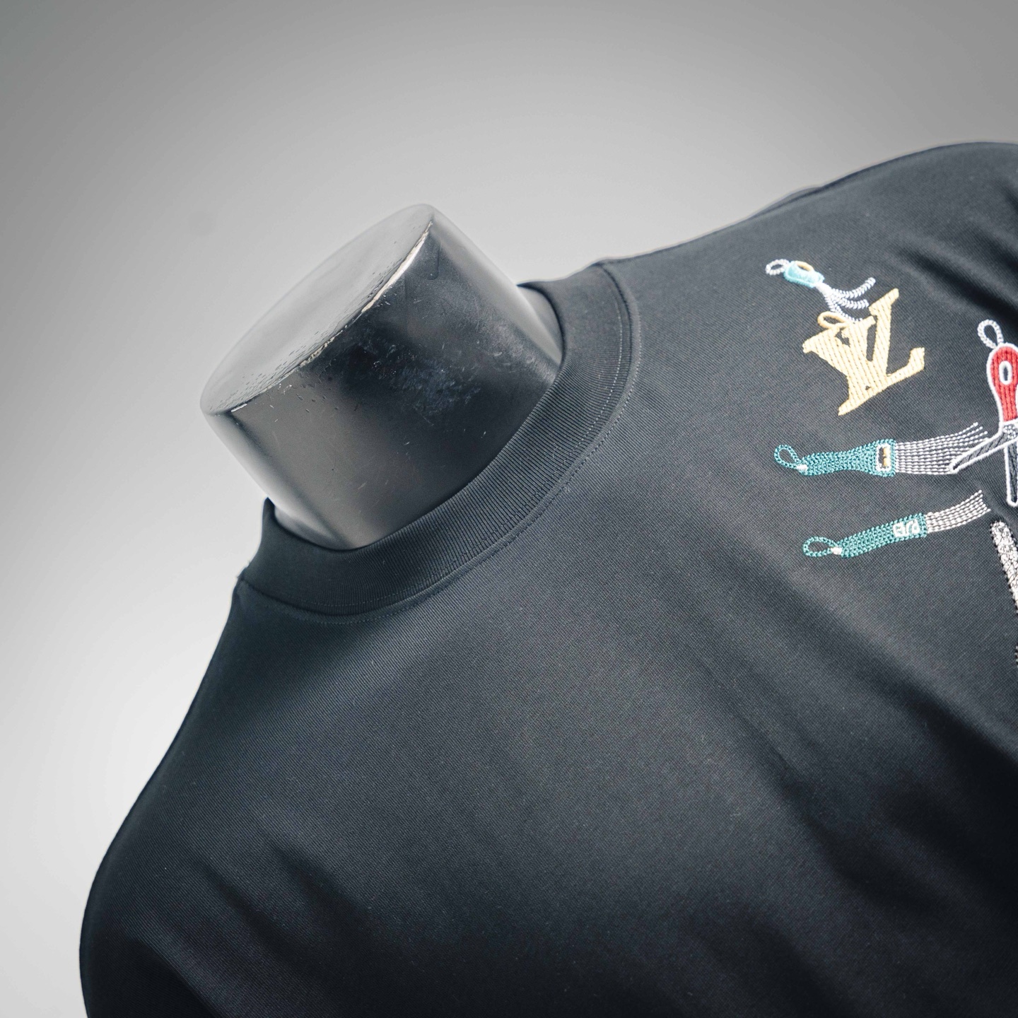 Louis tool embroidered t-shirt