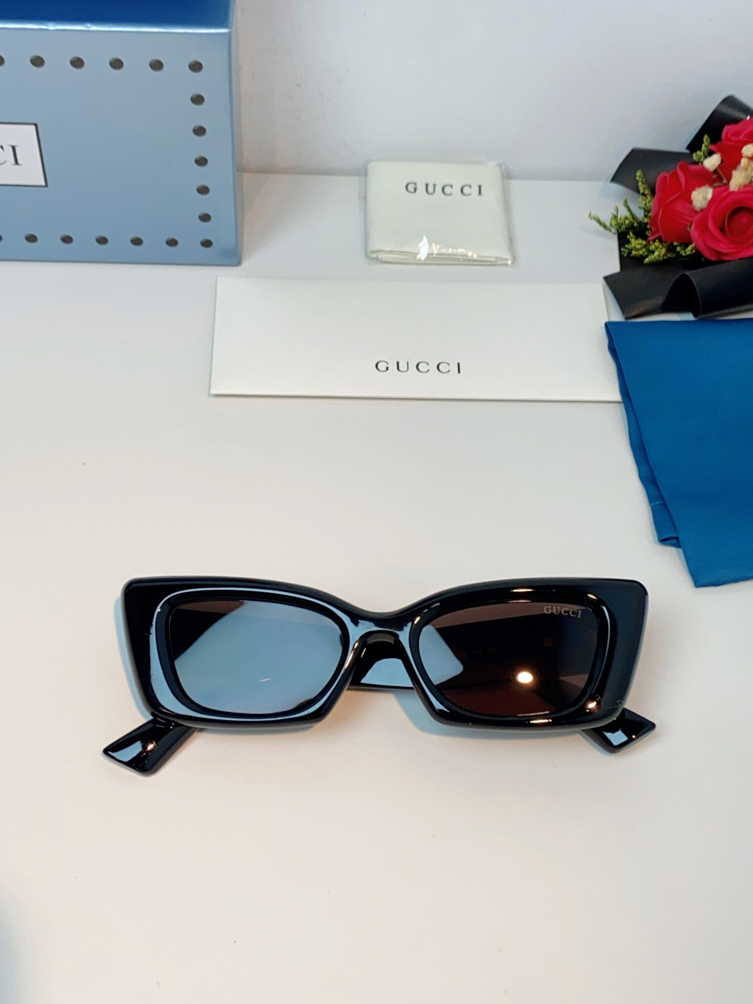 Guc sunglasses