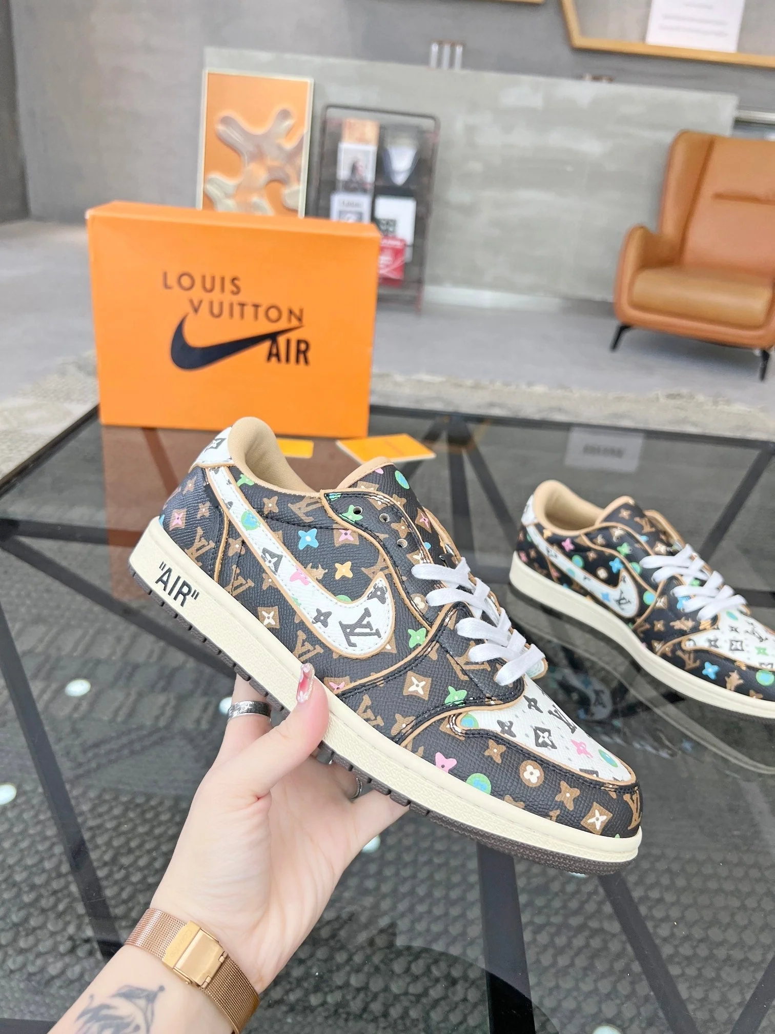 Louis sneakers
