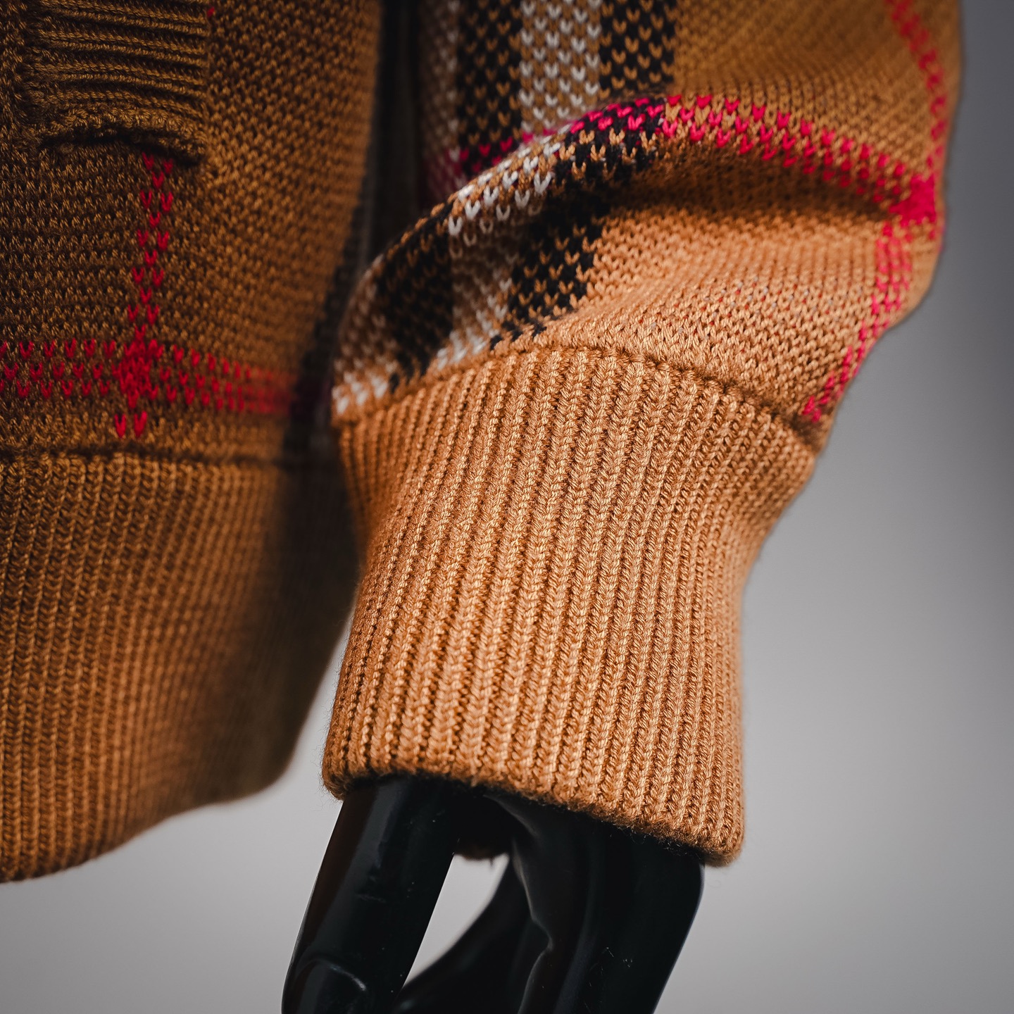 Bur check bomber jacket