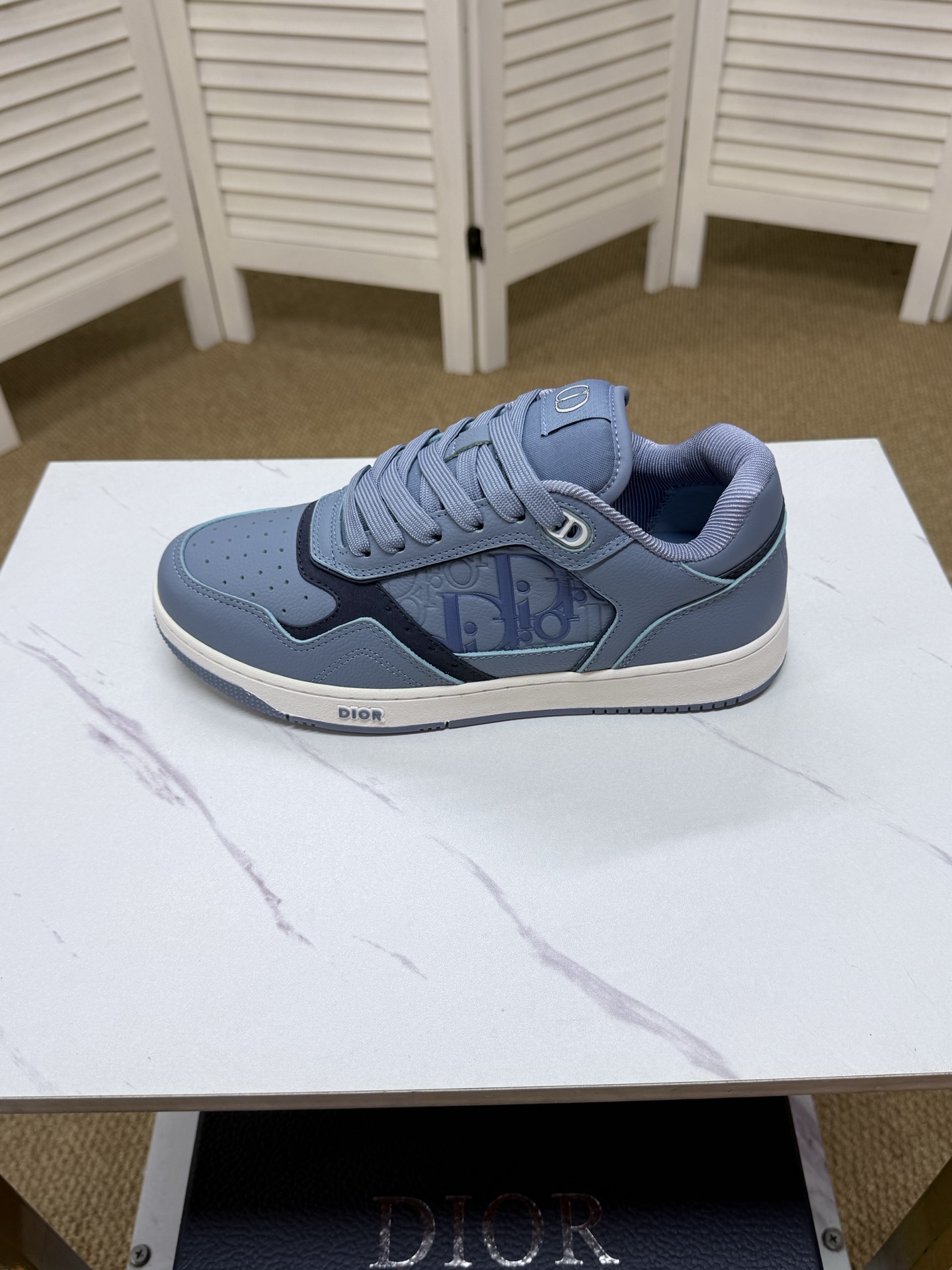 CD sneaker