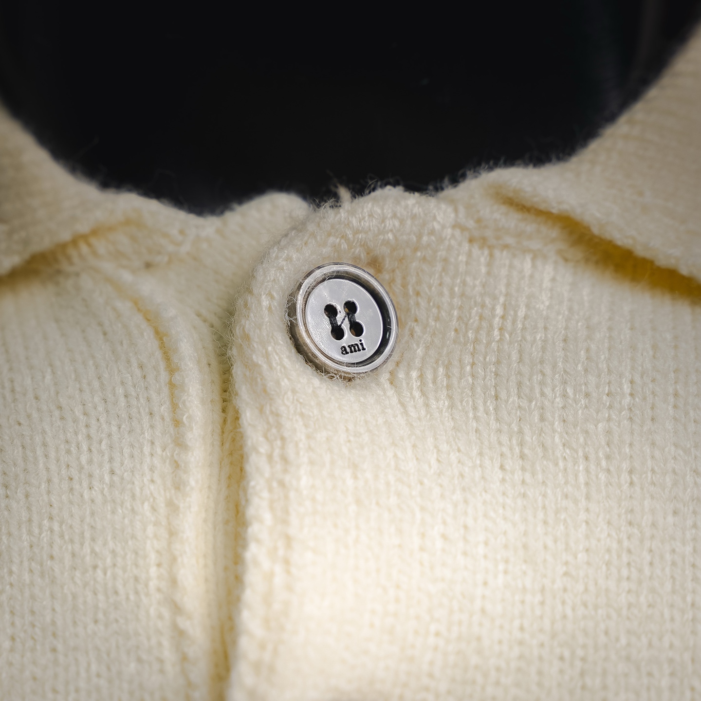 Ami relaxed sweater
