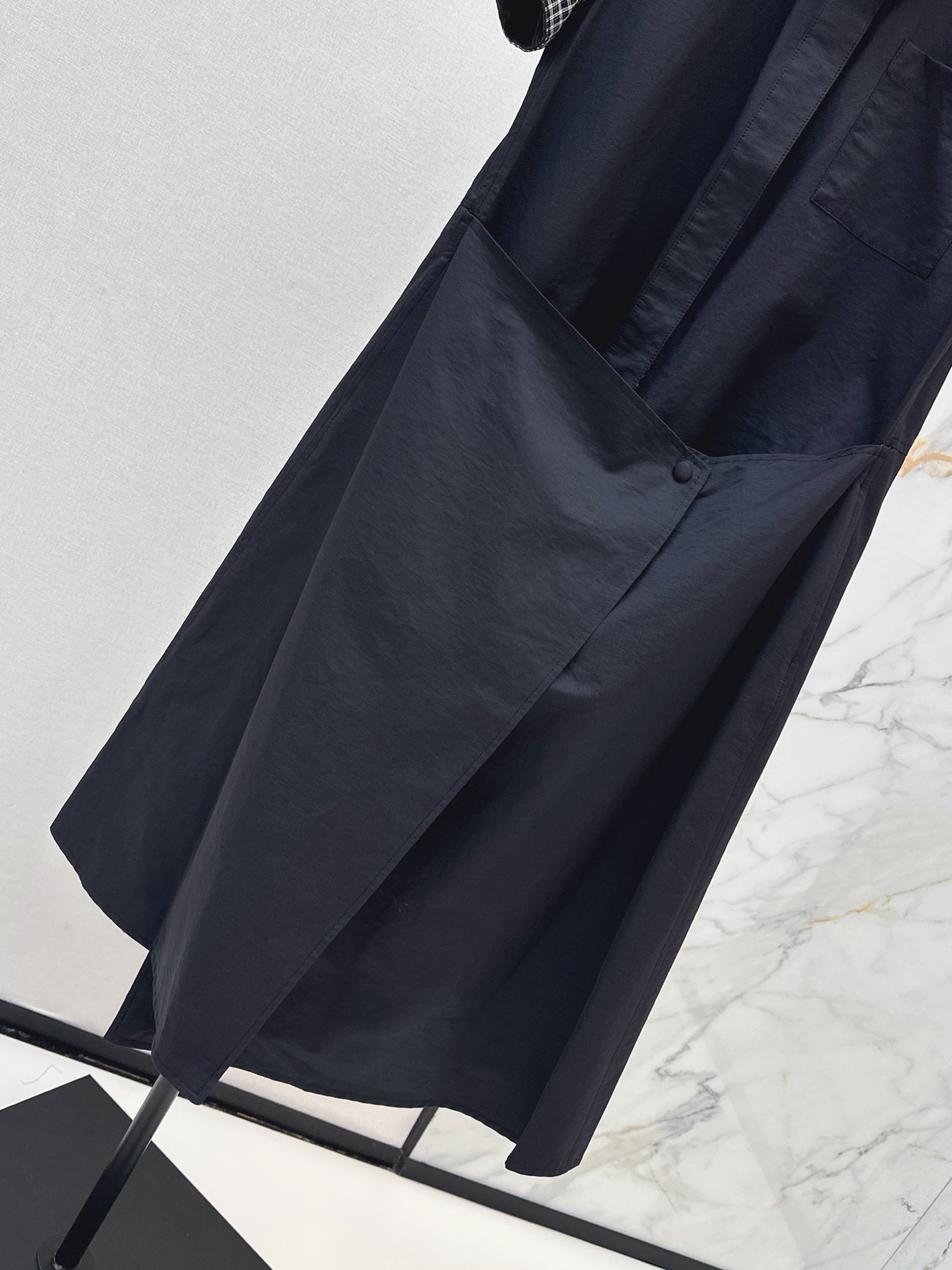 Loe 26ss asymmetrical shirt dress
