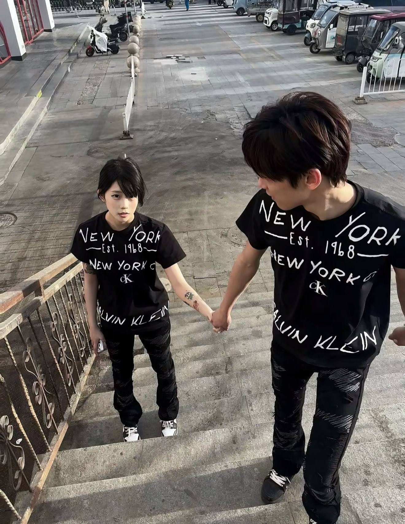 CK letter graffiti logo t-shirt