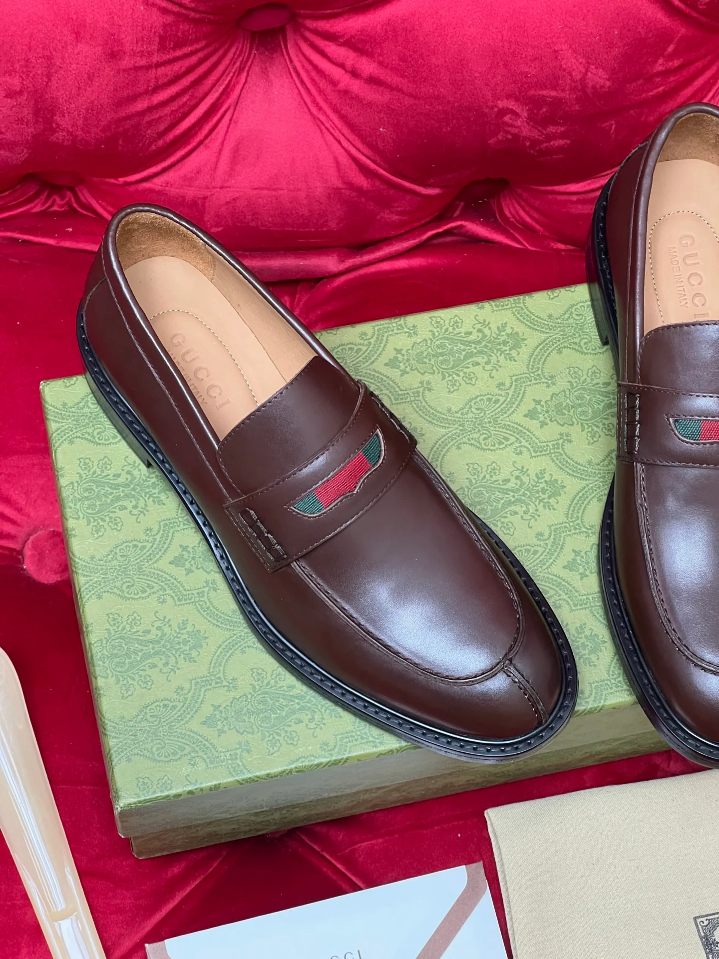 Guc leather shoes