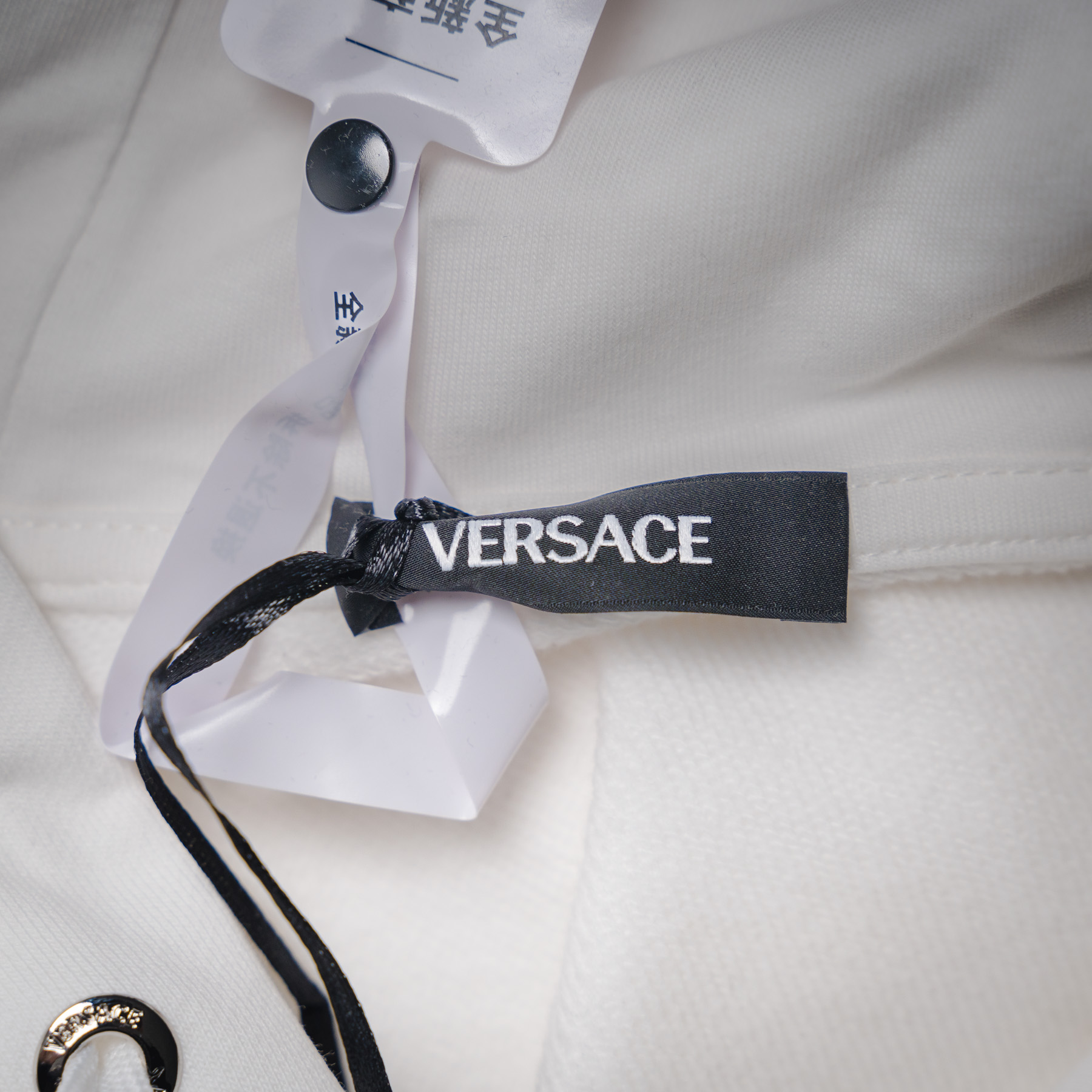 Versa essential hoodie