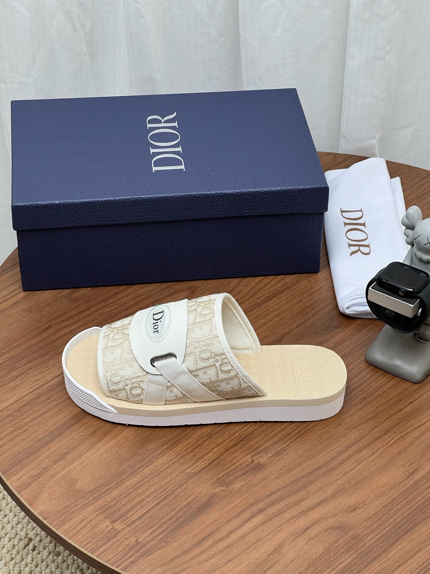 CD printed slippers