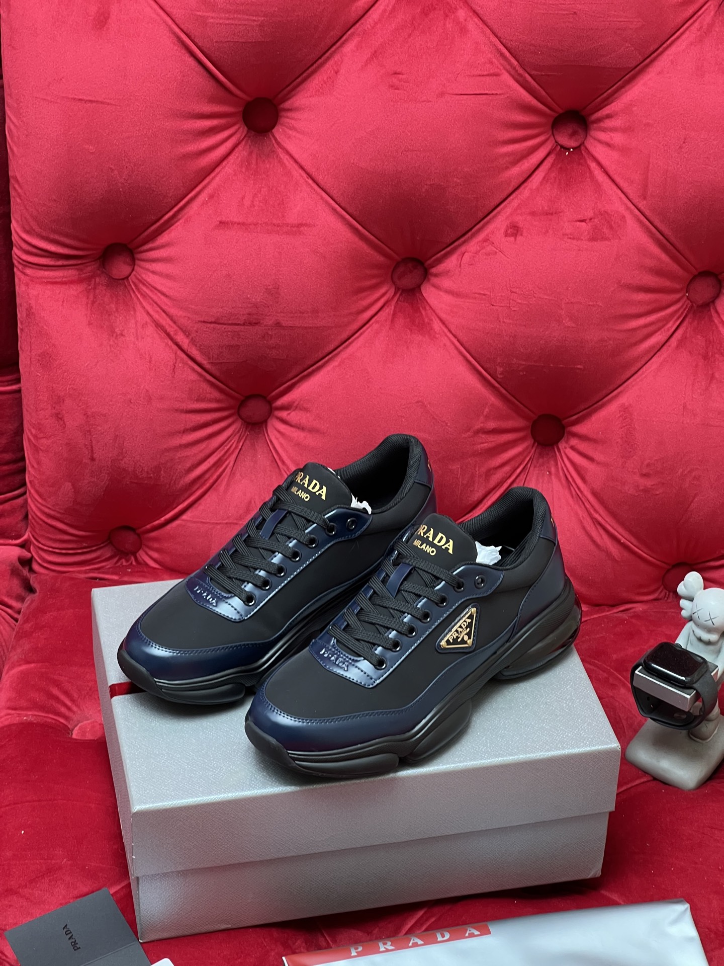 Pra letther sneakers